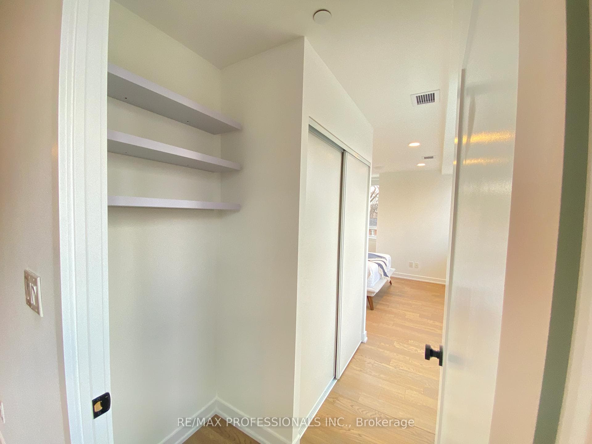 1350 Kingston Road Unit 208 photo 20