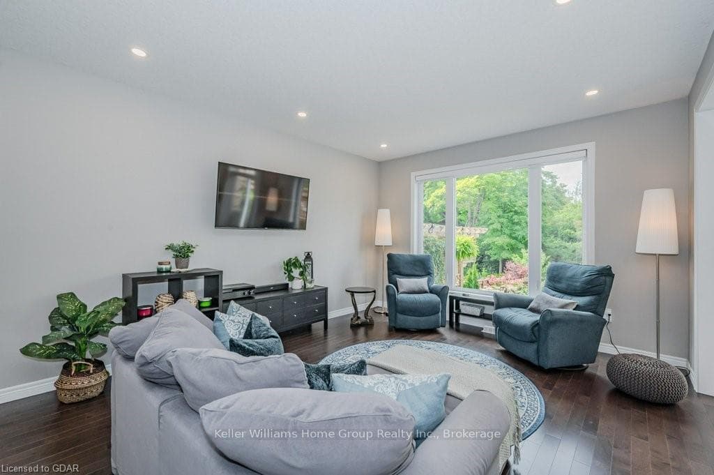 103 AMBROUS CRESCENT N/A photo 12