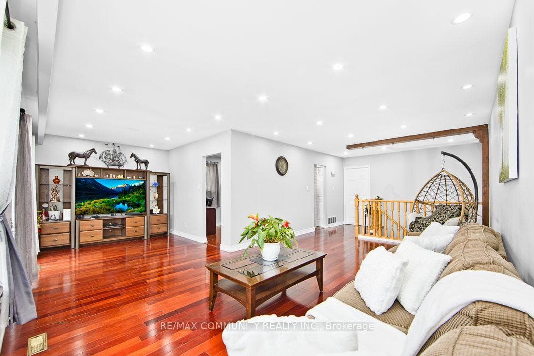 17 Tineta Crescent photo 11