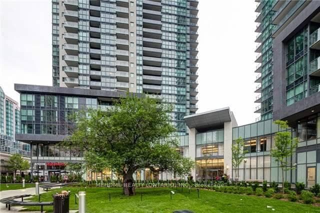 5168 Yonge Street Unit Lph505 photo 1