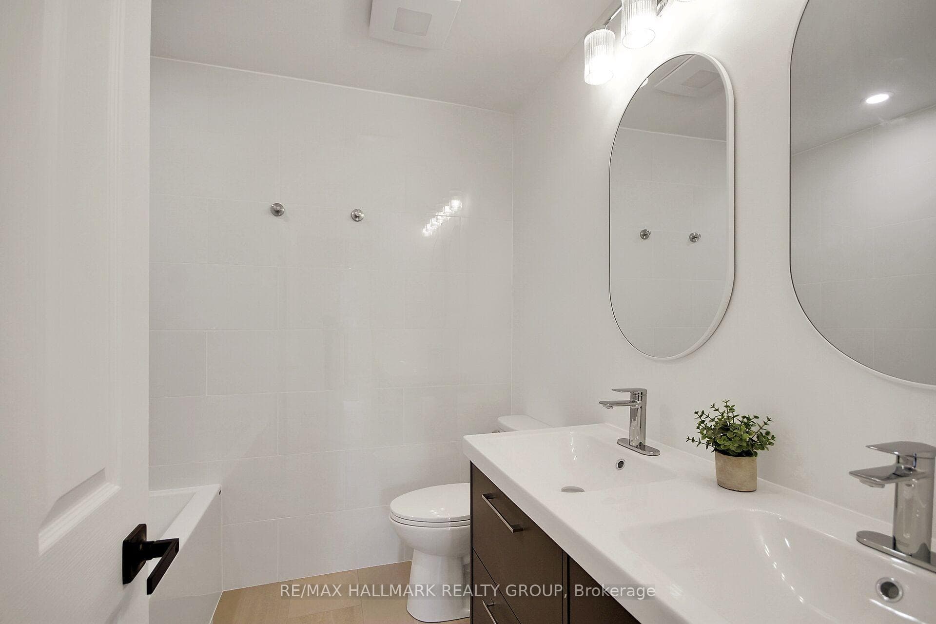 26 Raftus Square photo 35