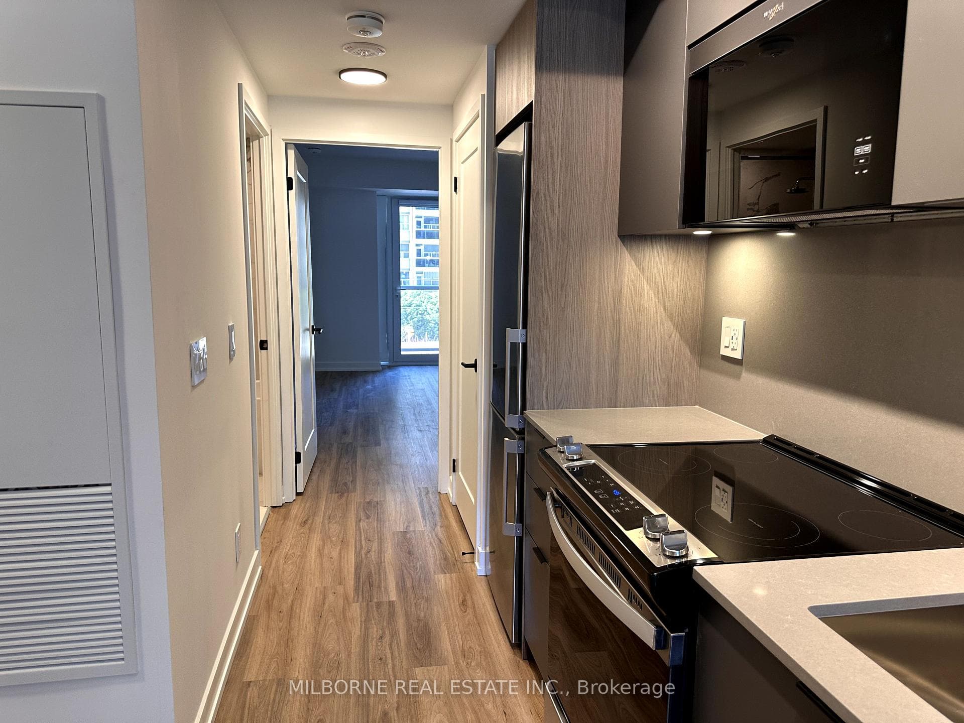 73 Broadway Avenue Unit 205 photo 4