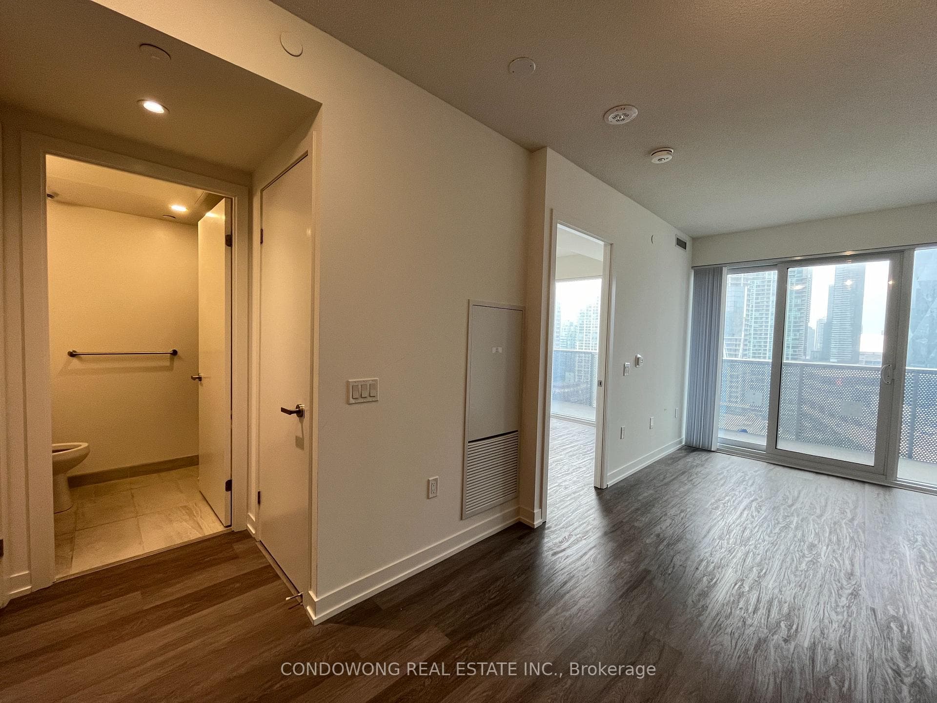 55 Cooper Street Unit 2115 photo 14