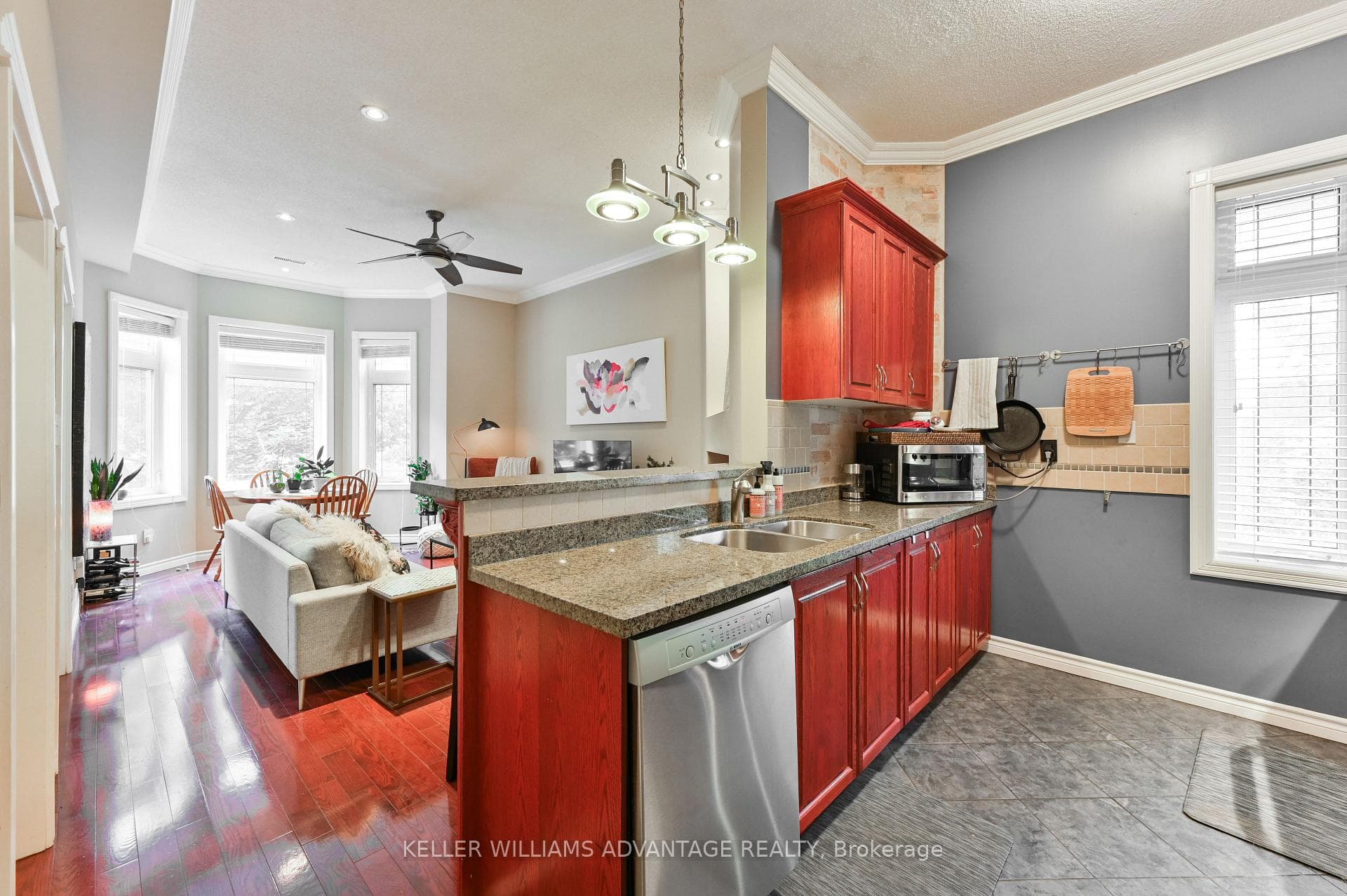43 Huntley Street Unit #2 photo 5