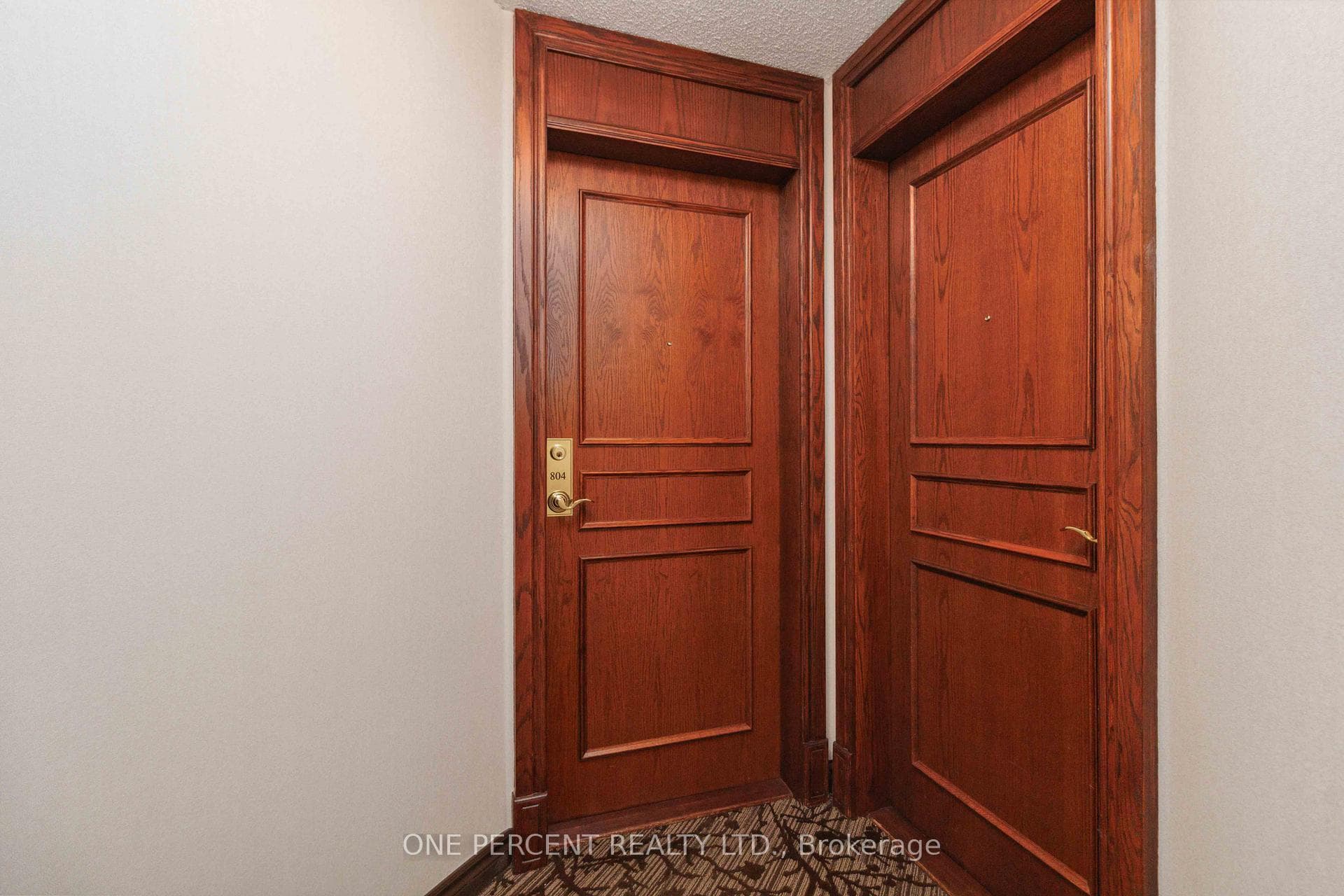 2545 Erin Centre Boulevard Unit 804 photo 3