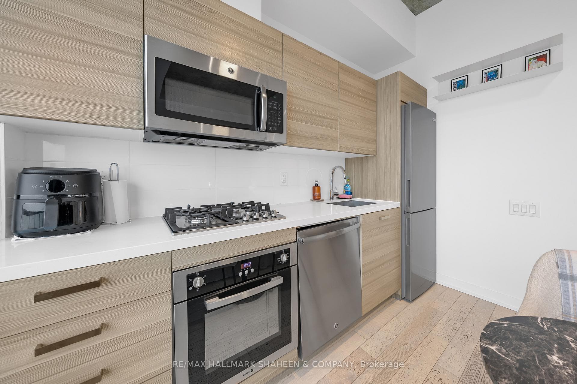 11 Charlotte Street Unit PH04 photo 12