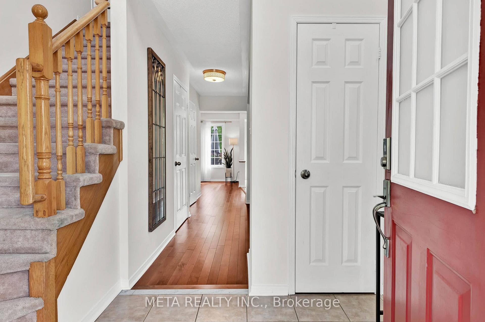 25 Hulley Crescent photo 8