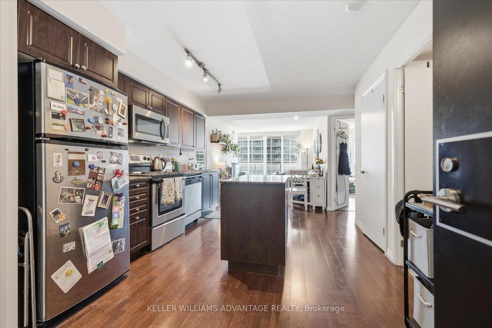 209 Fort York Boulevard Unit 1170 photo 3