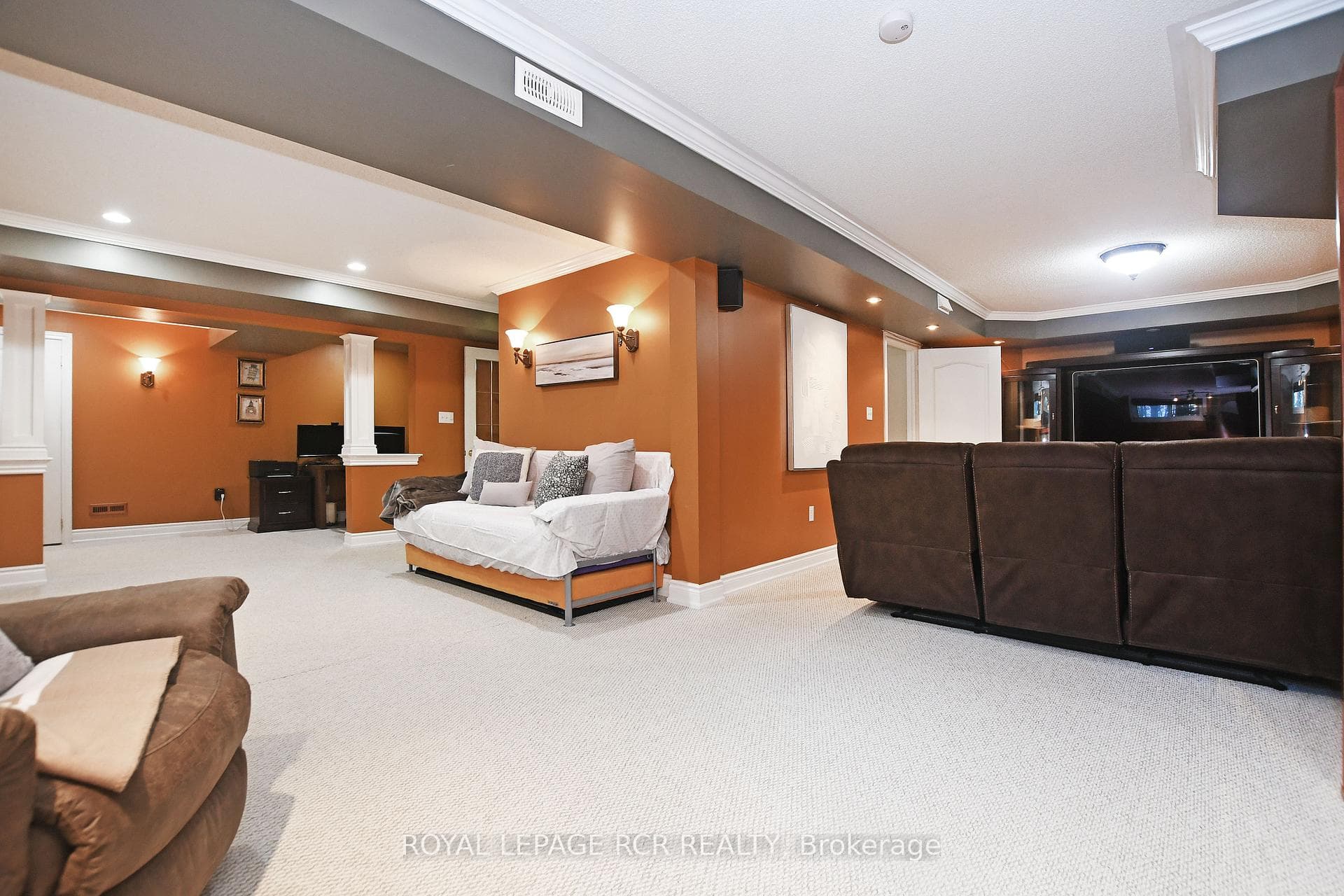 31 Pelosi Way photo 29