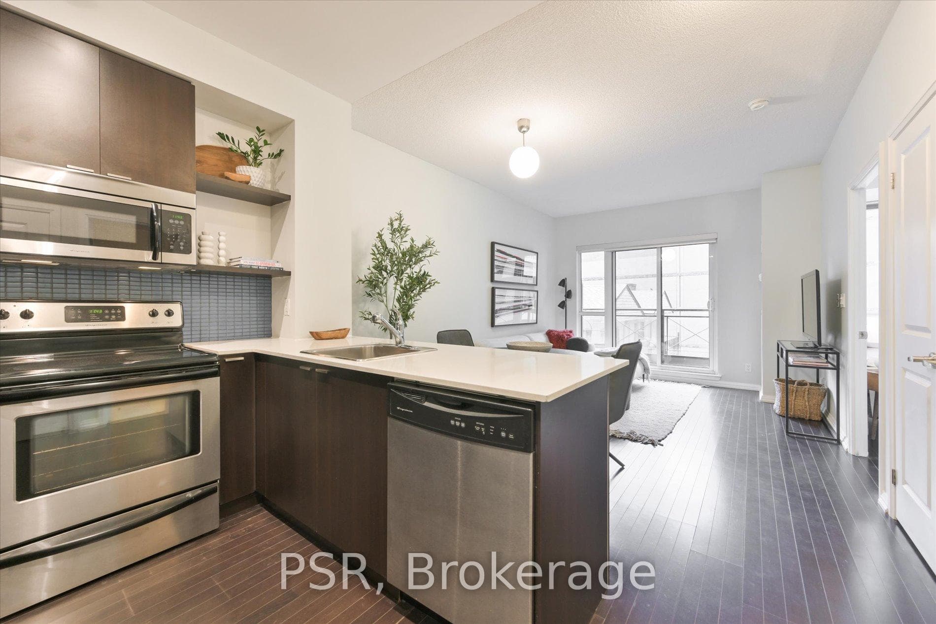 35 Hayden Street Unit 423 photo 4