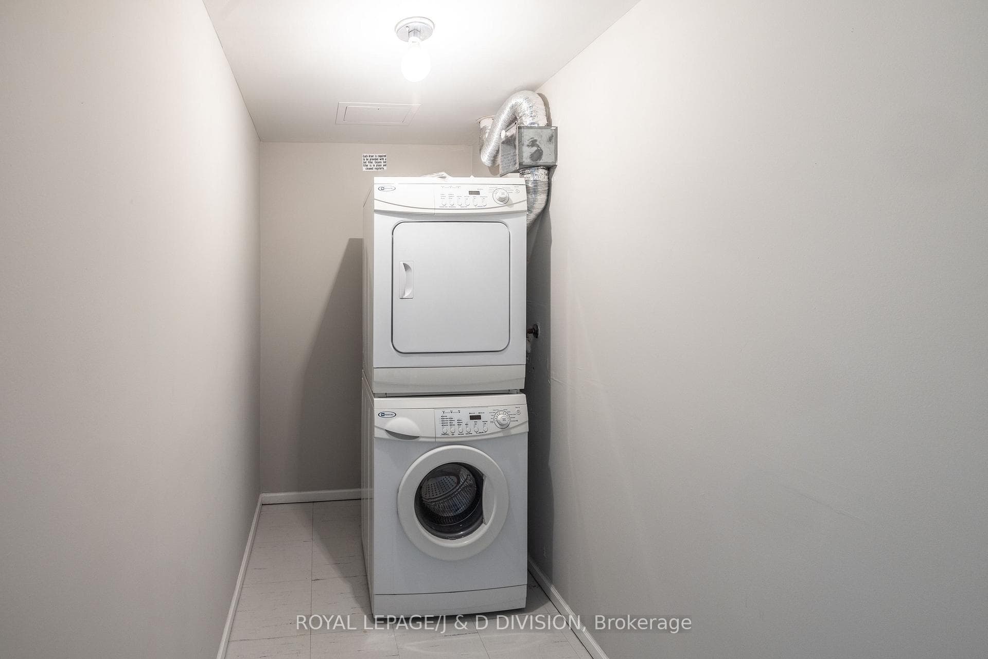 717 Bay Street Unit 1004 photo 16