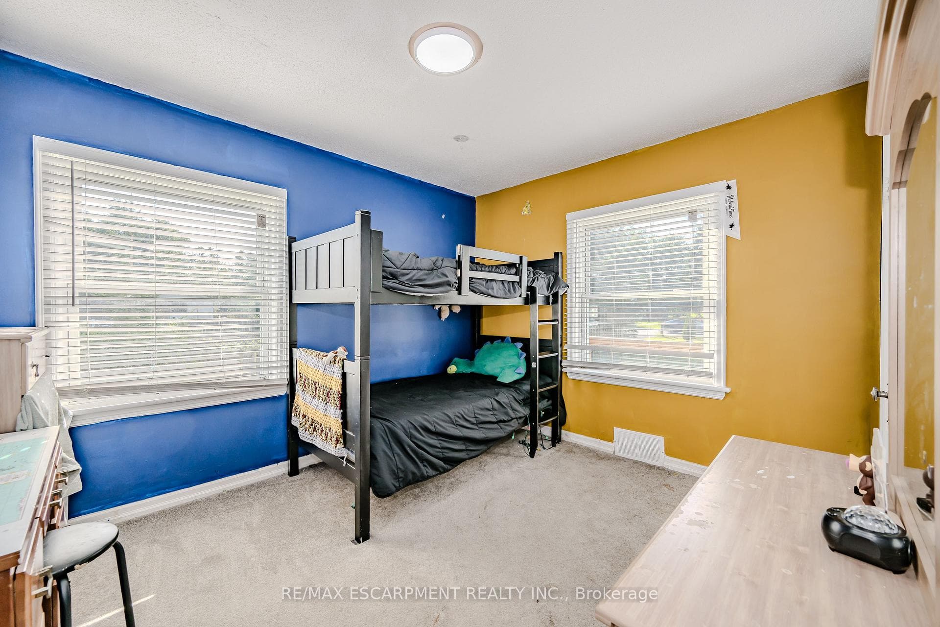 922 Robinson Road photo 18