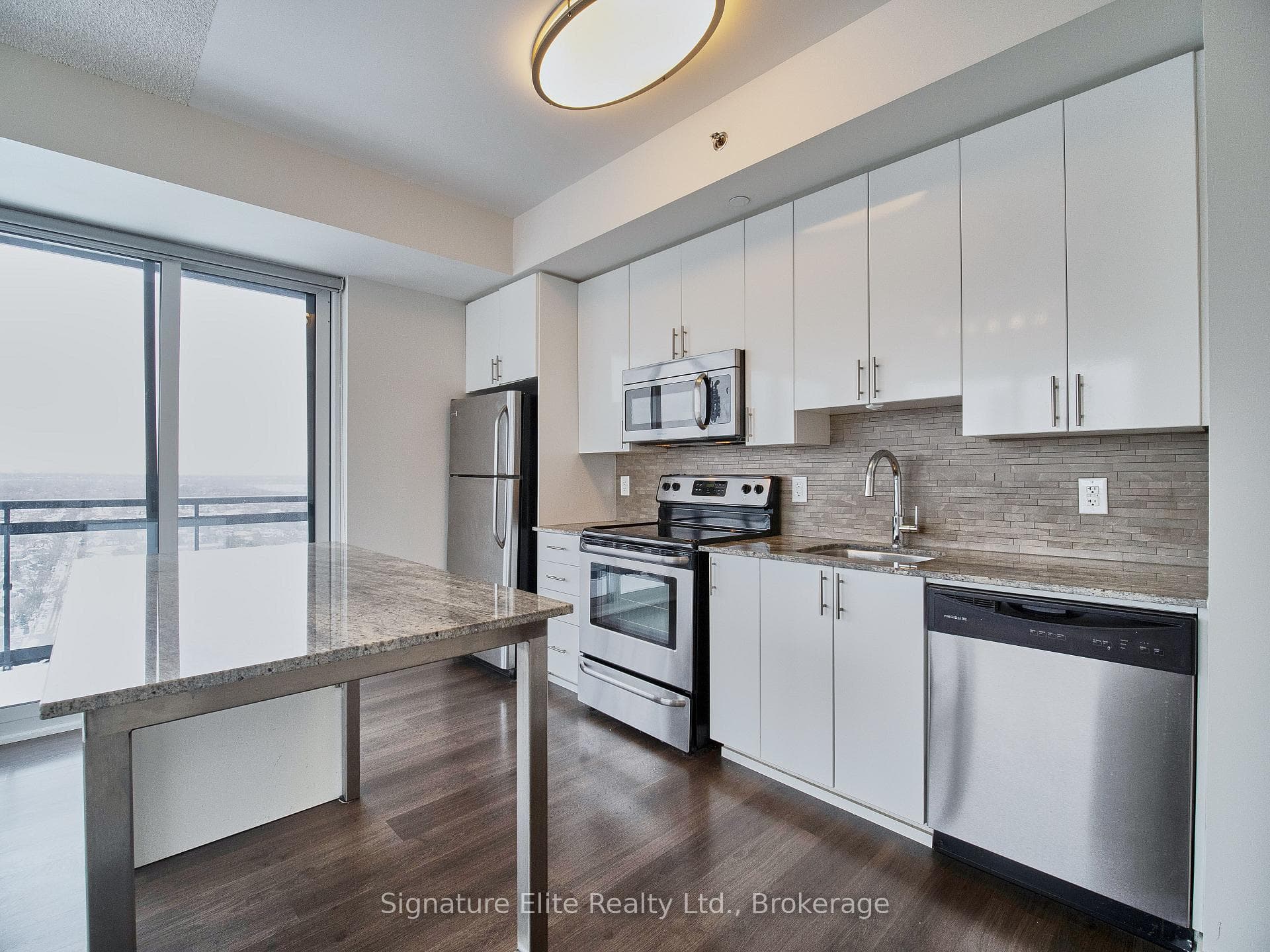 225 Sackville Street Unit 2409 photo 3