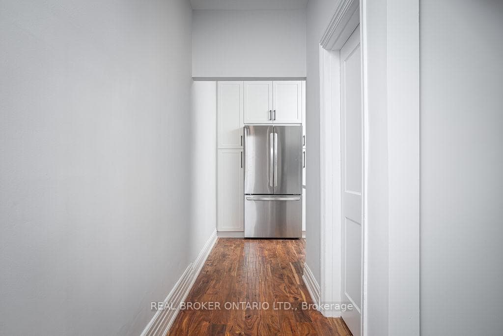 9 Stanley Avenue Unit 2 photo 13
