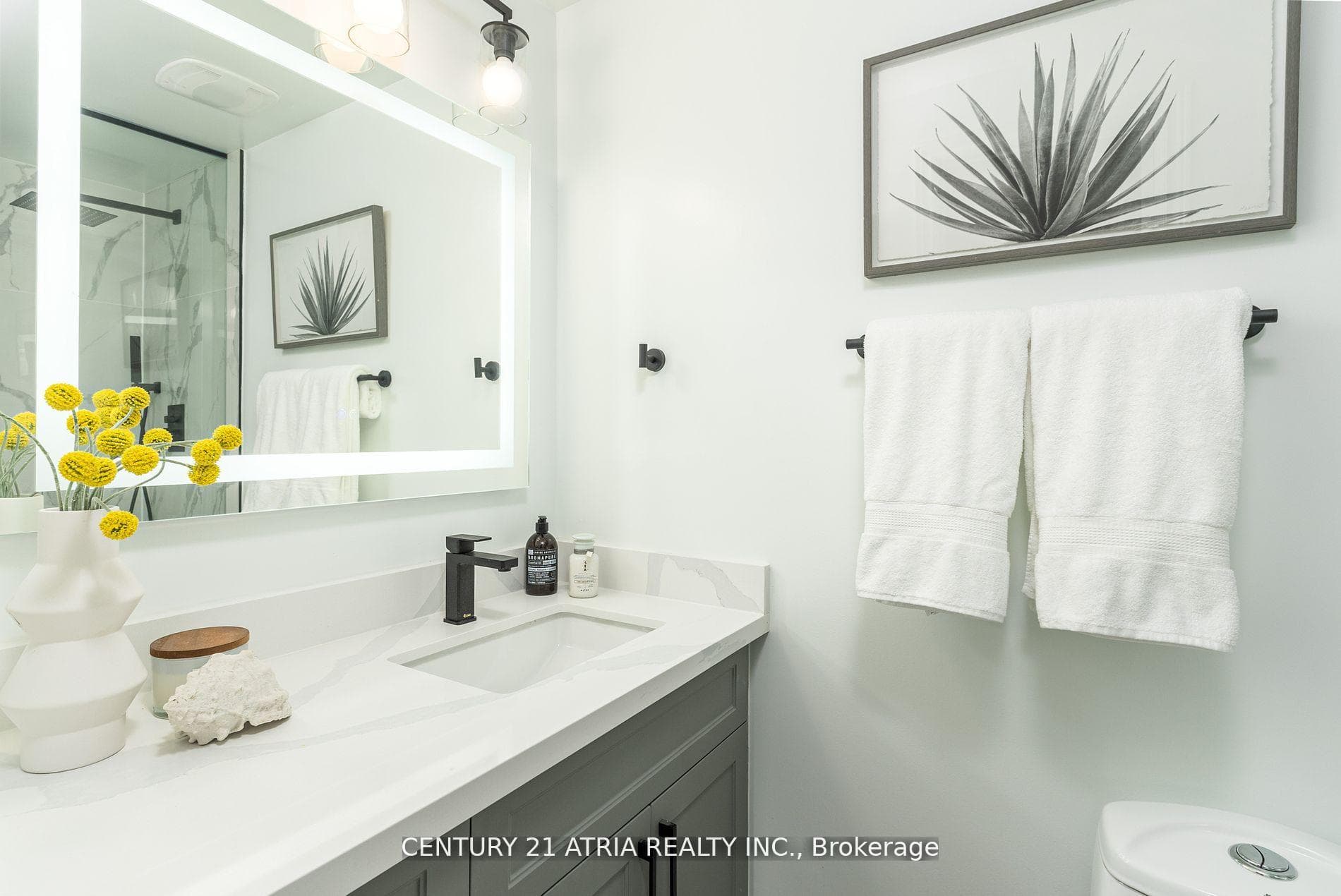 118 Carolbreen Square photo 12