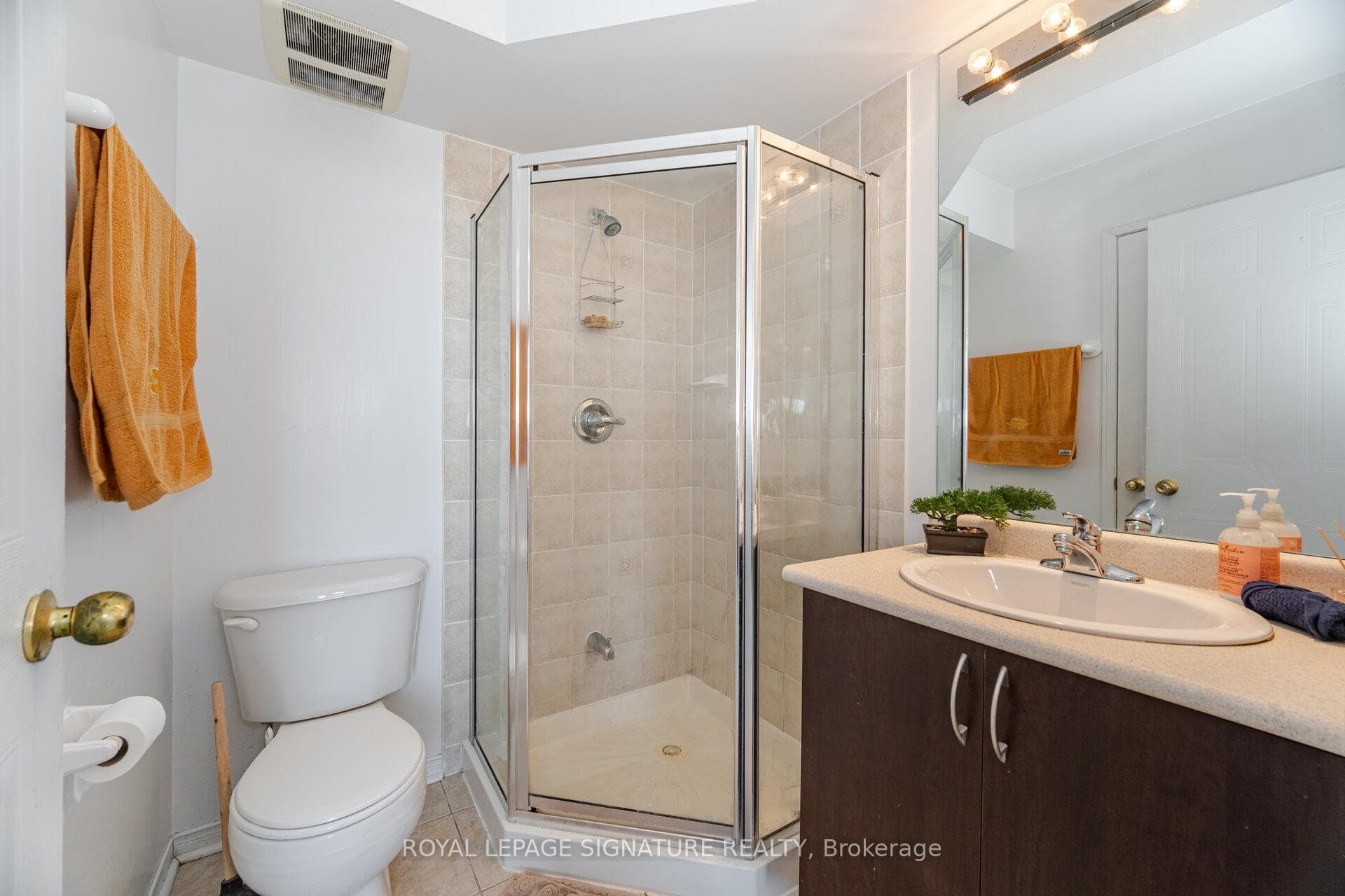 2nd Bedroom attached 3pc Washroom