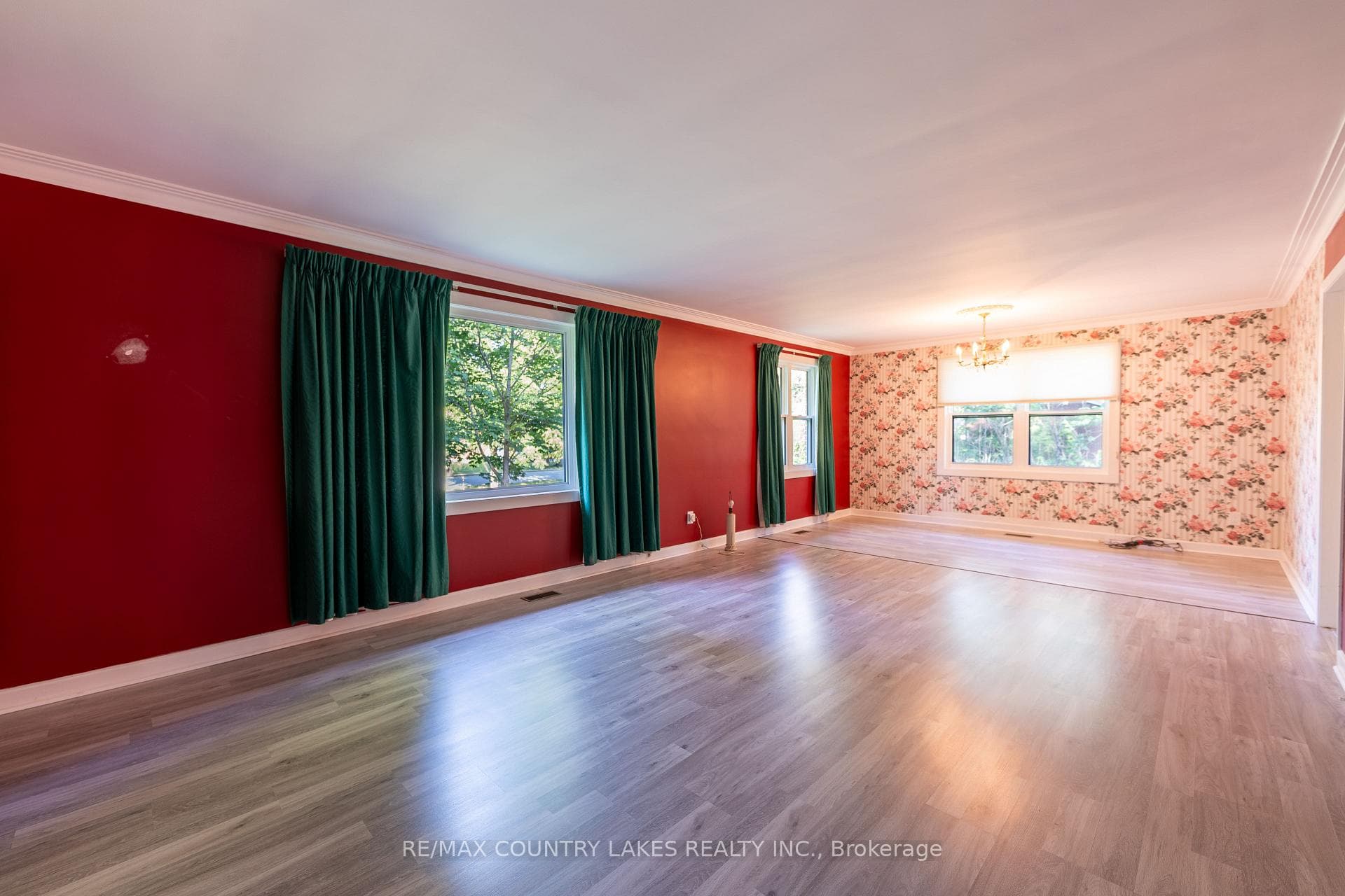 94 Laidlaw Street photo 7