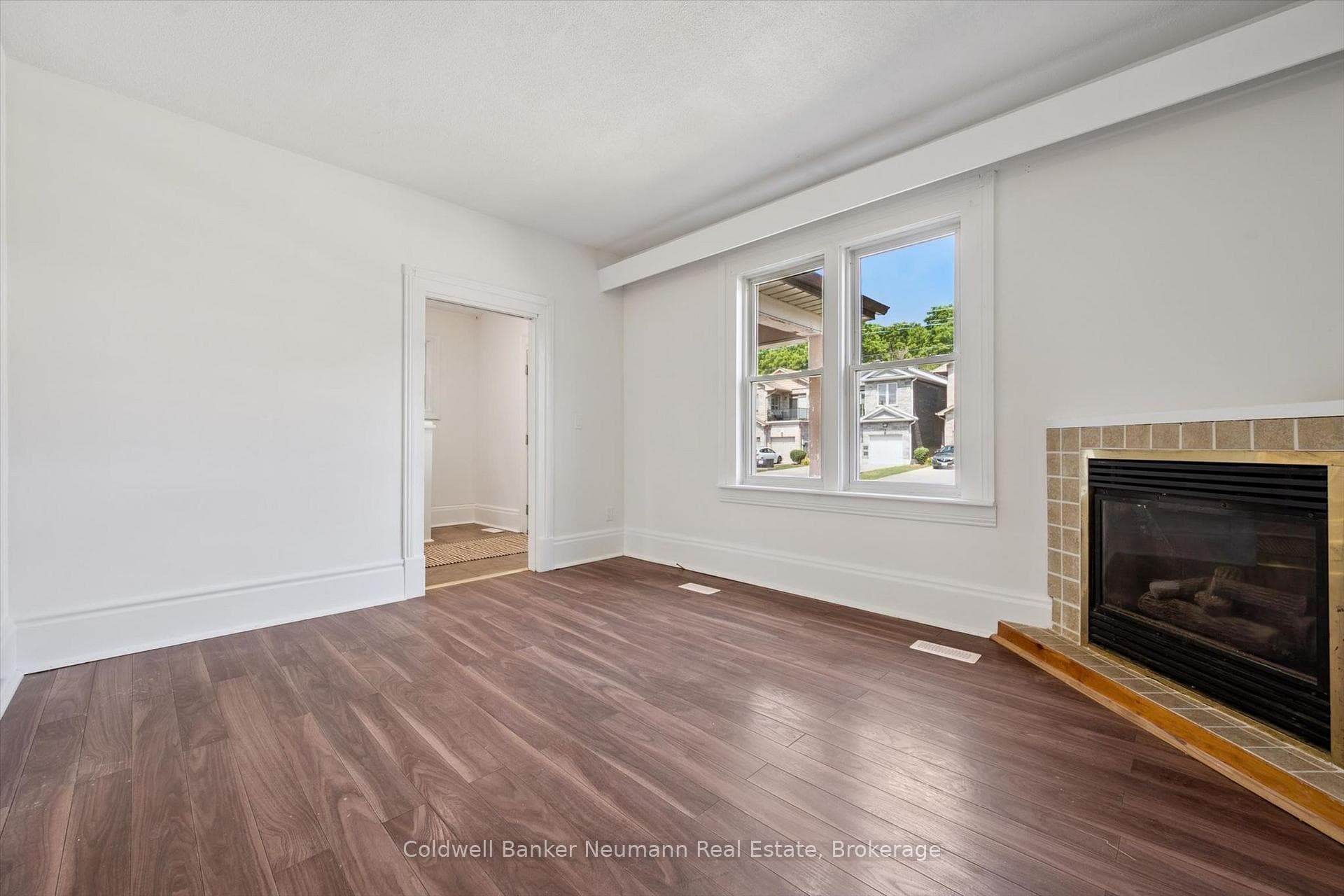 179 Elizabeth Street photo 12