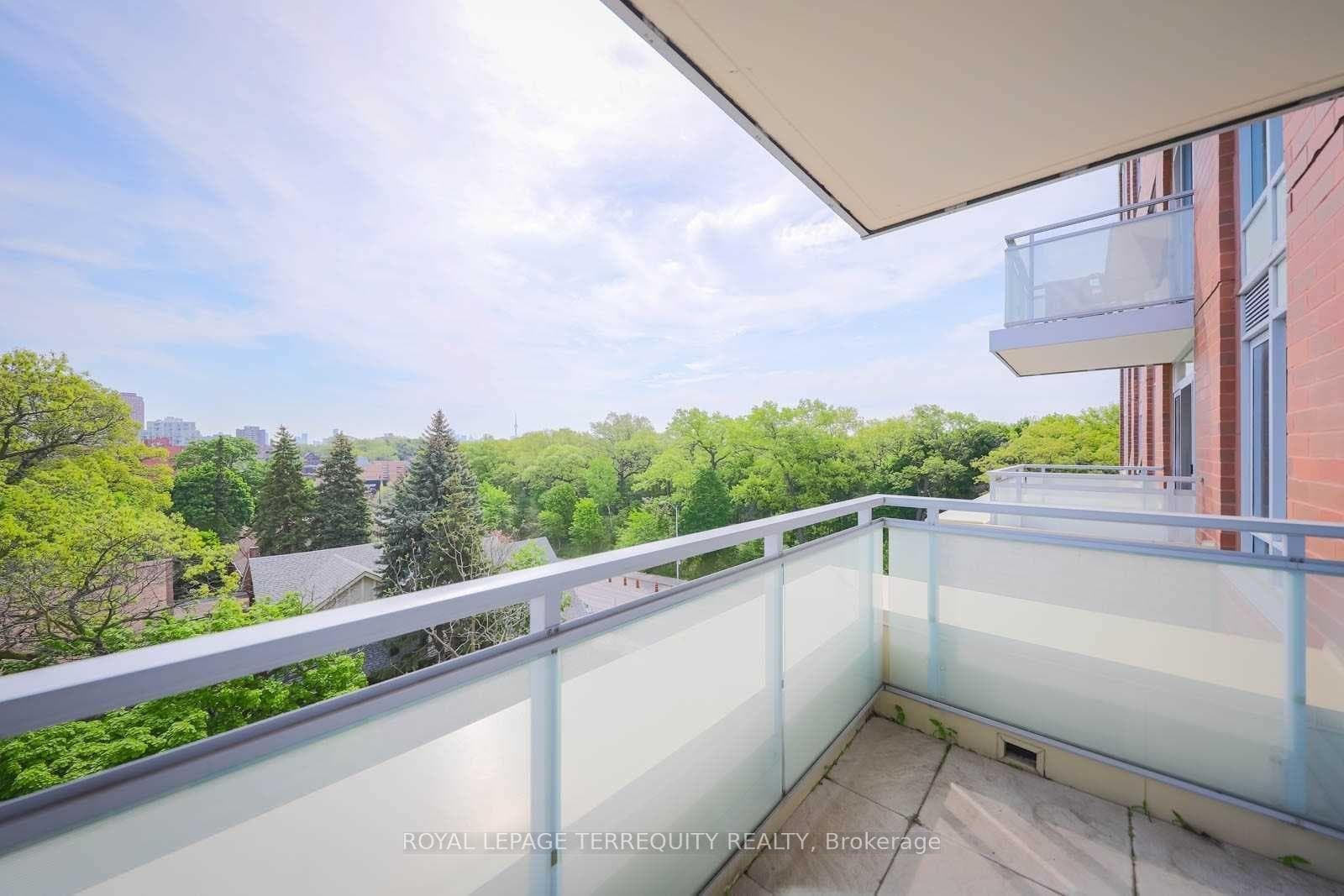 1830 Bloor Street Unit 508 photo 18