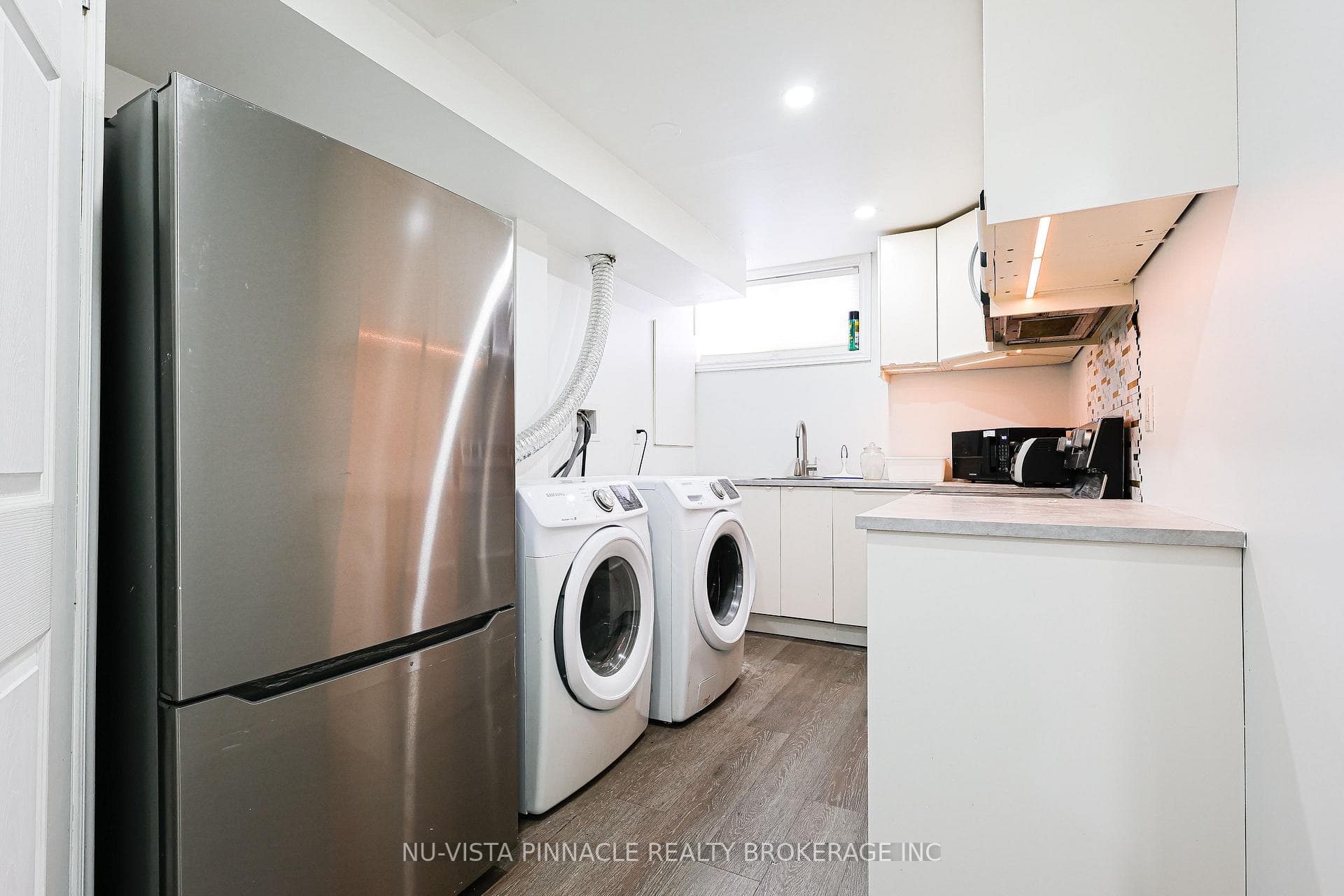 434 Egerton Street photo 16