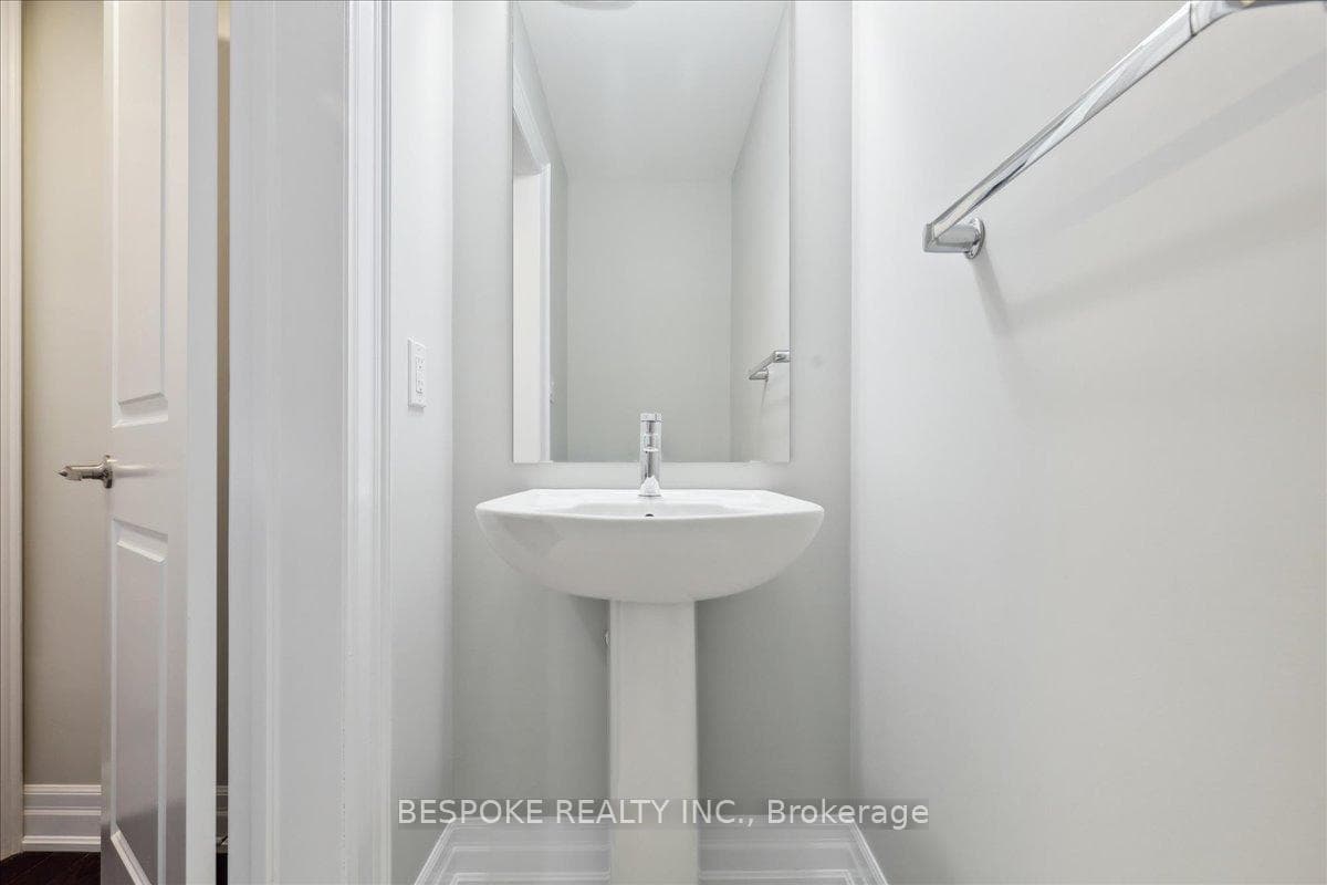 282 Carnwith Drive photo 8
