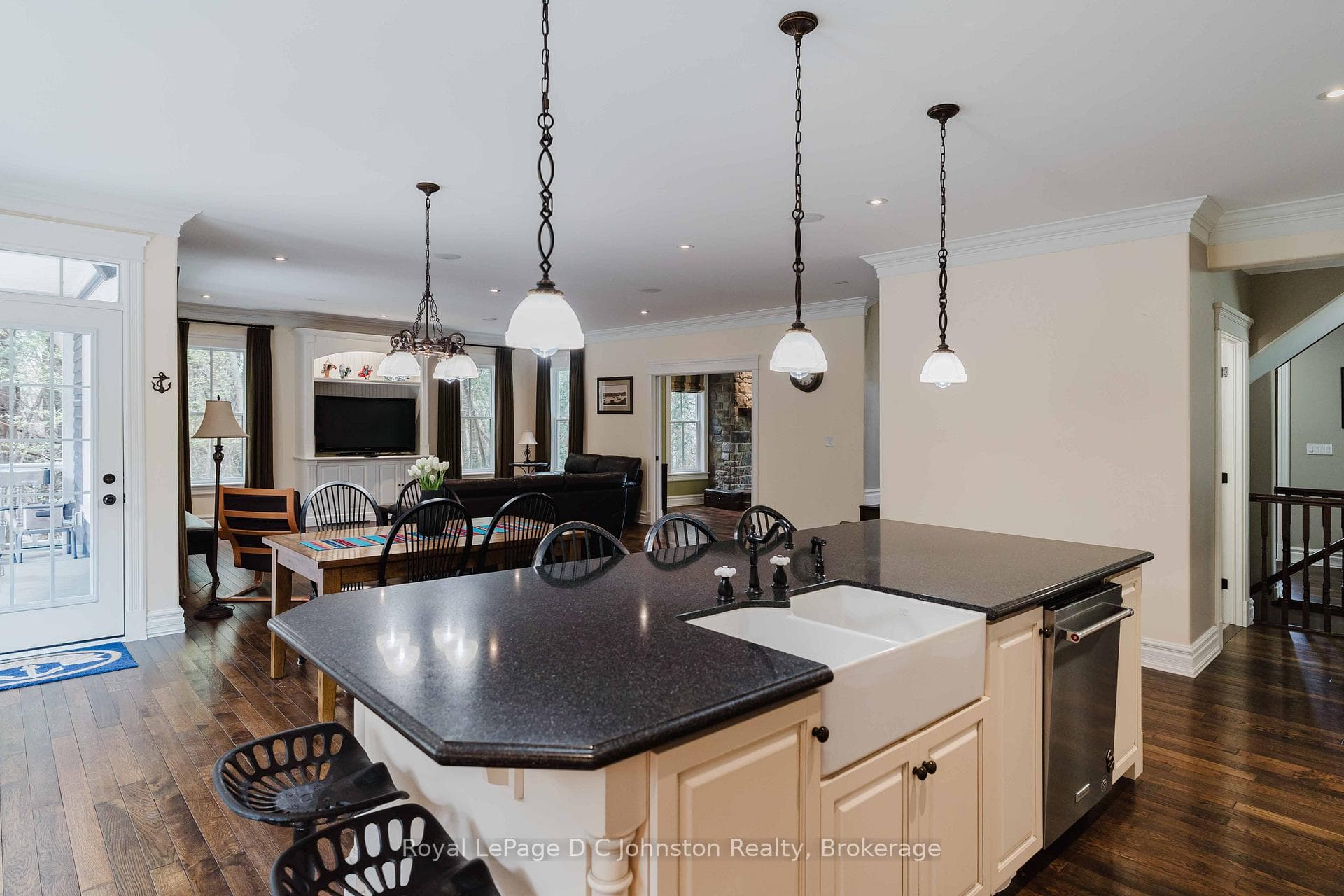 184 Trillium Drive photo 11