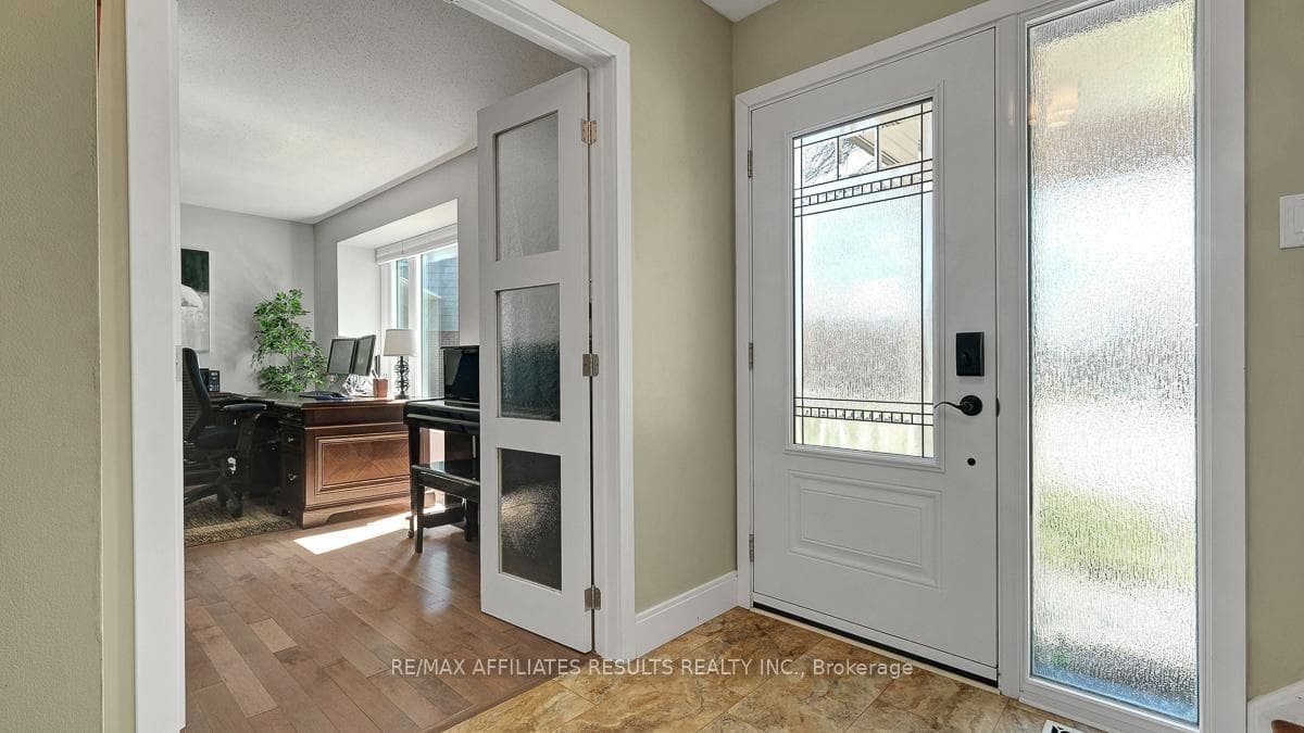 13 Redfox Place photo 6