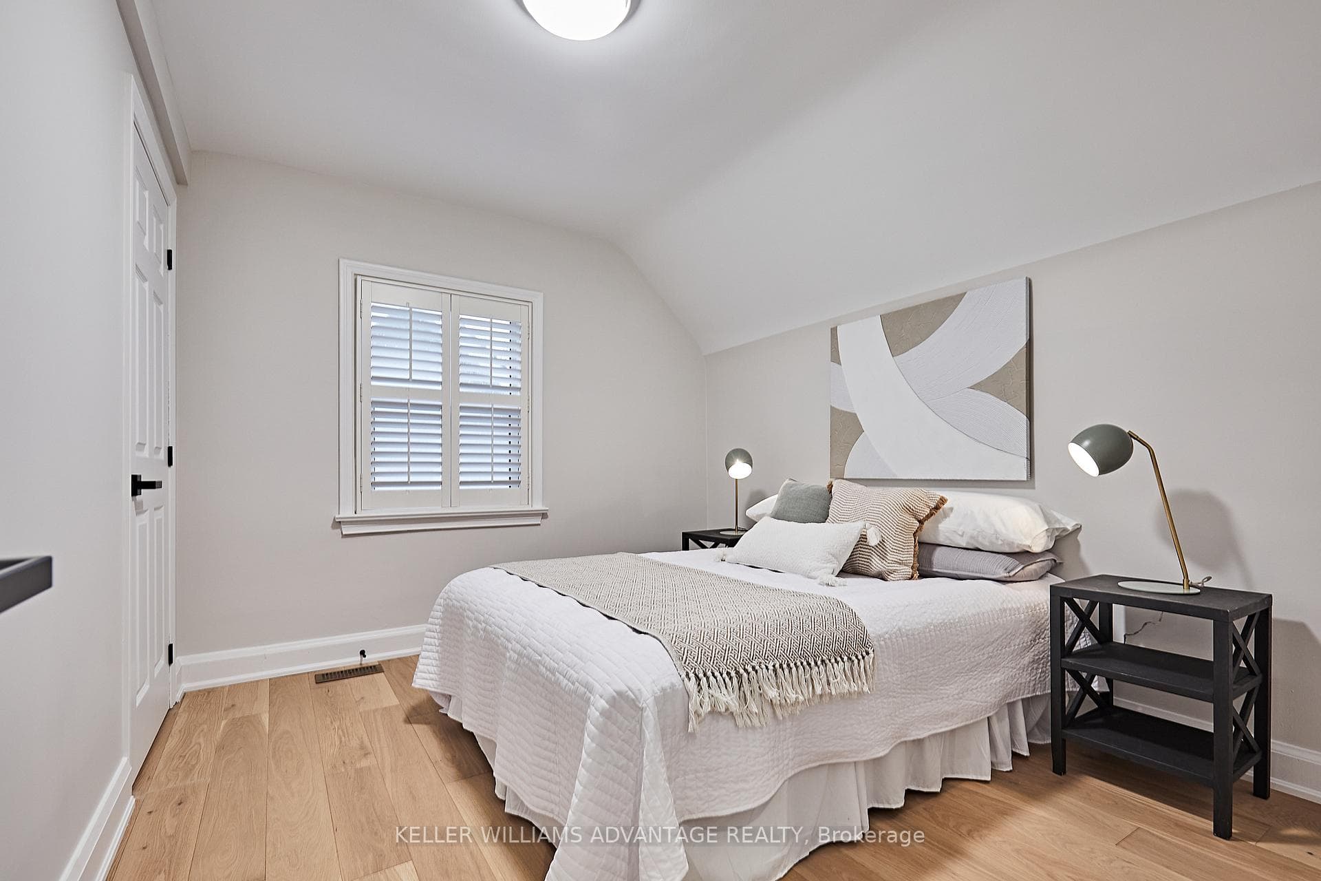 Second bedroom