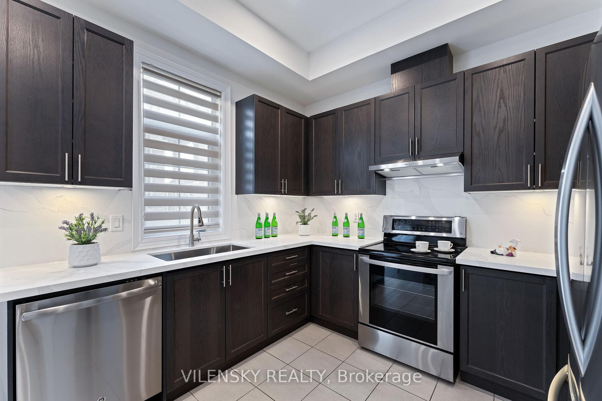 20 Kingsville Lane photo 10