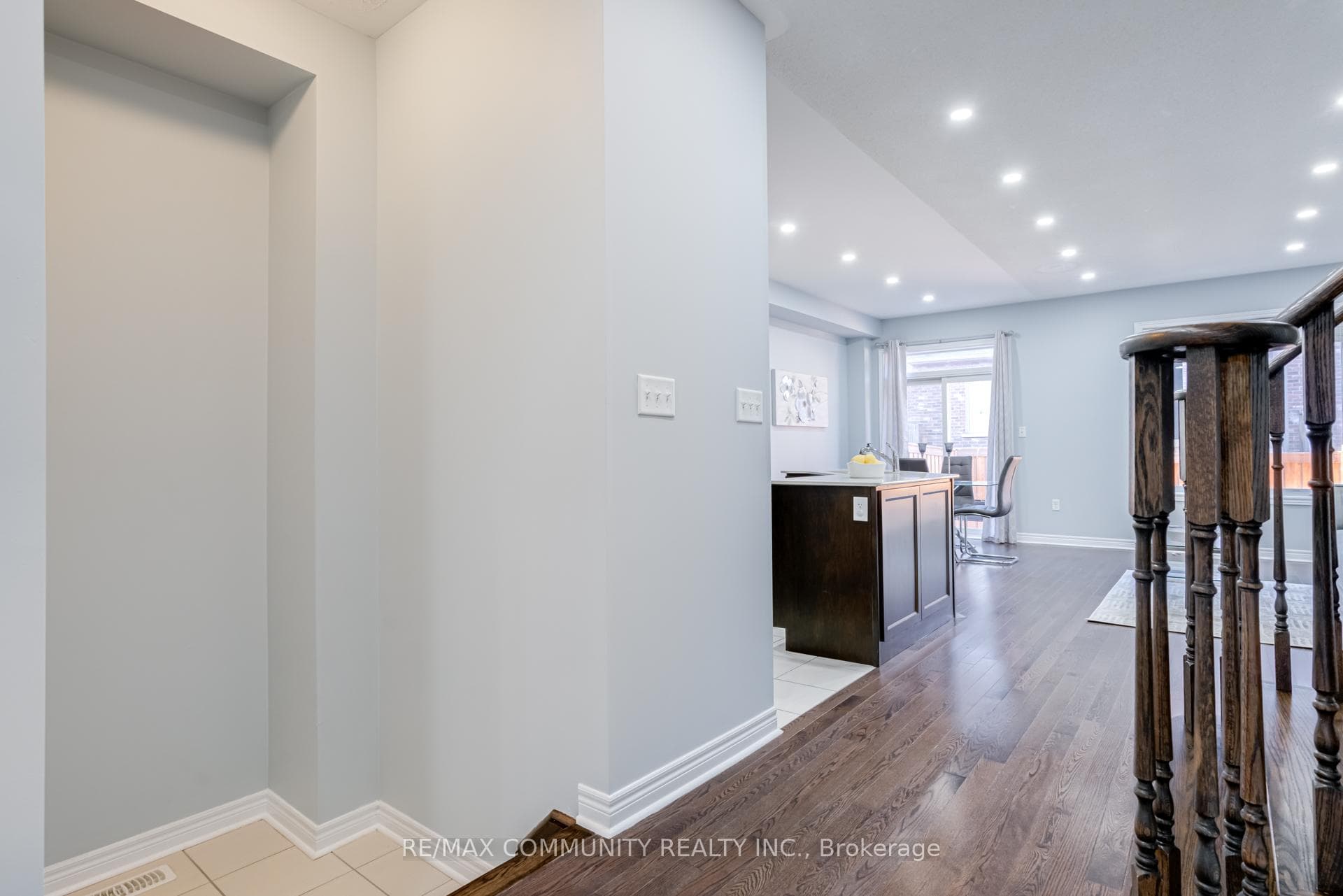 31 Padbury Trail photo 6