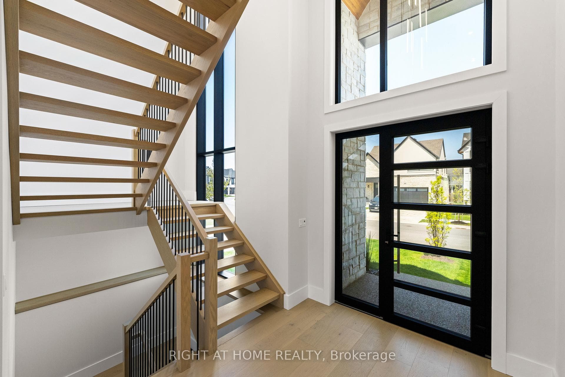 102 Millpond Road photo 8
