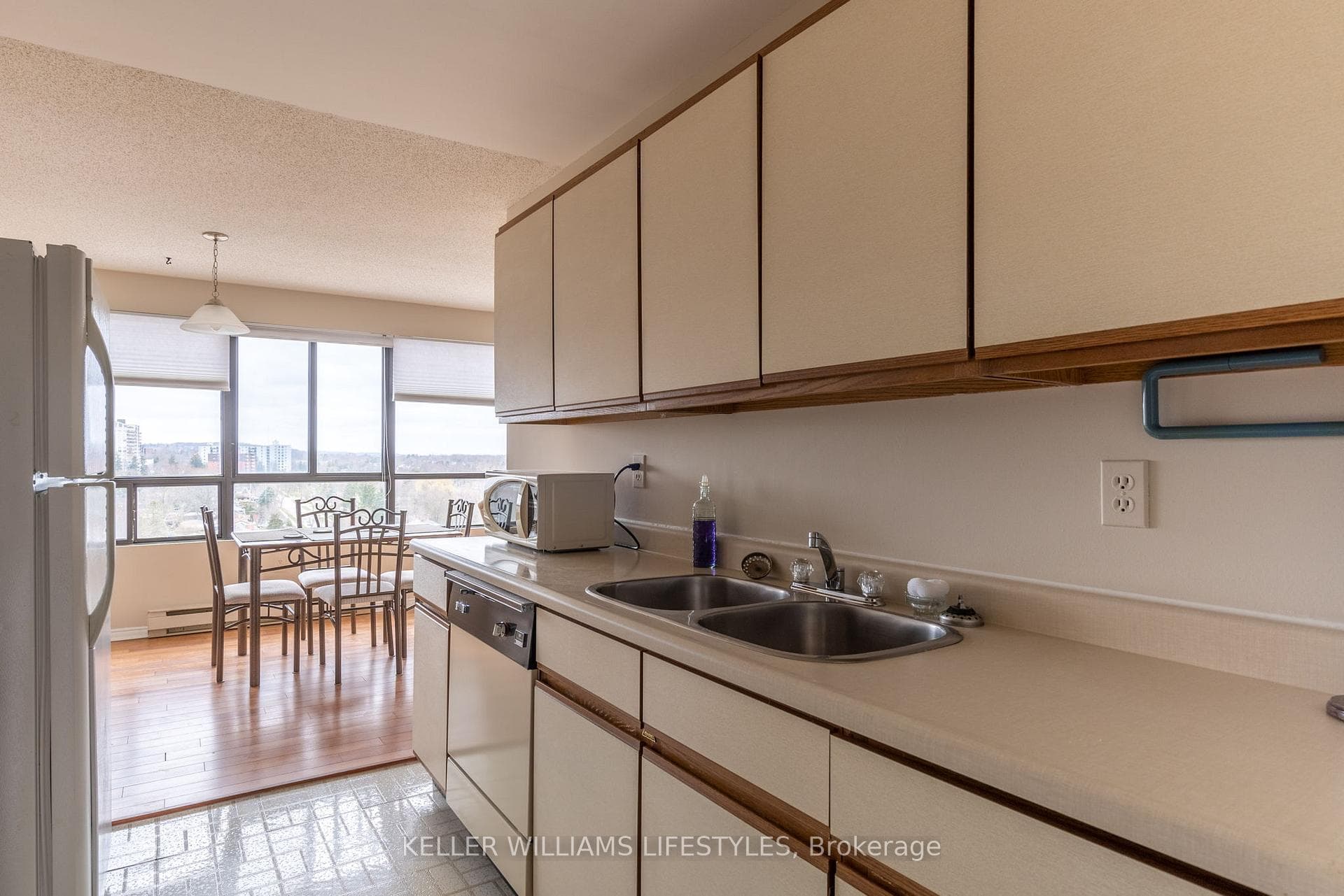 135 BASELINE Road Unit 902 photo 16