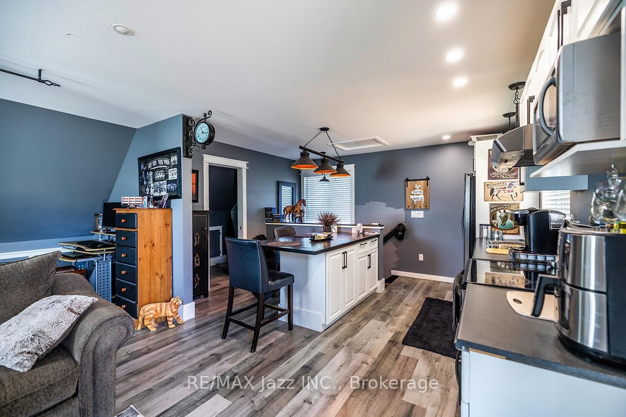 641 Enright Road photo 30