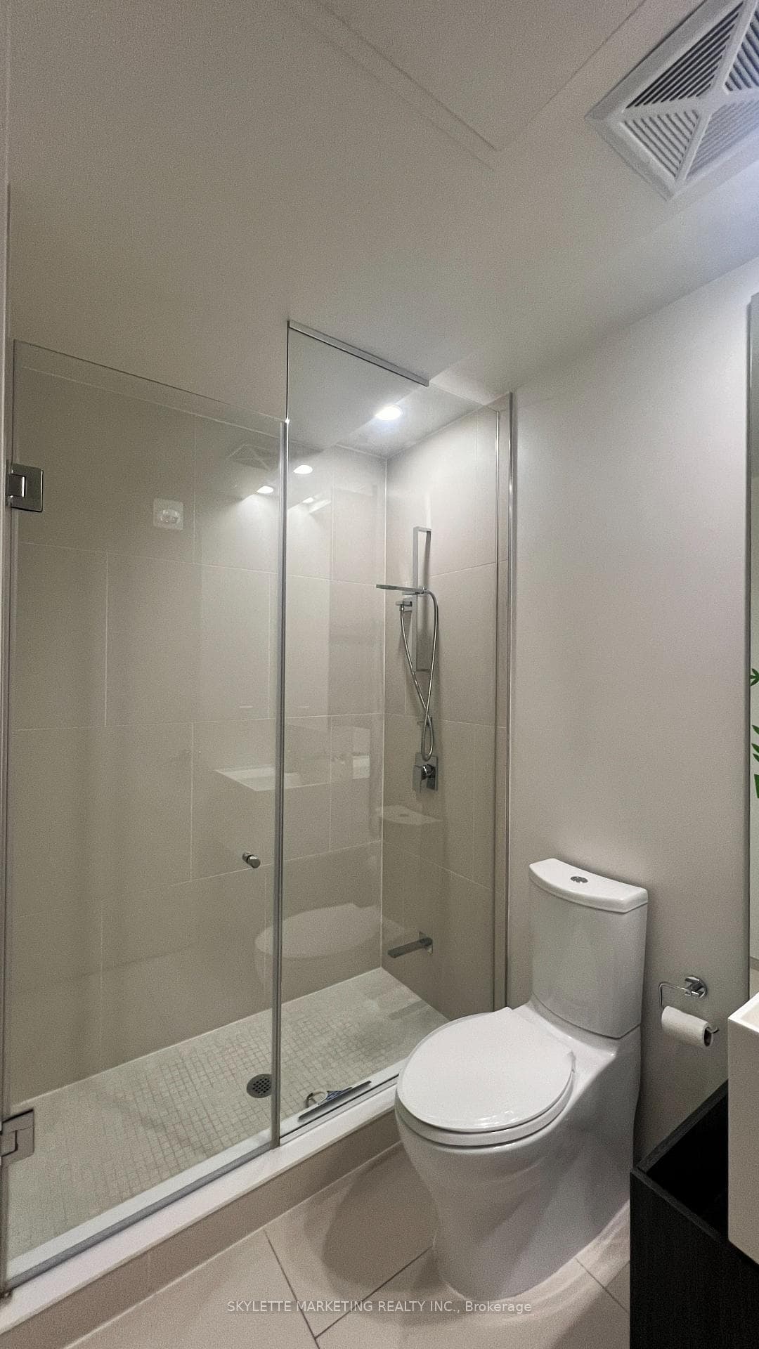 1 Bloor Street Unit 1002 photo 20