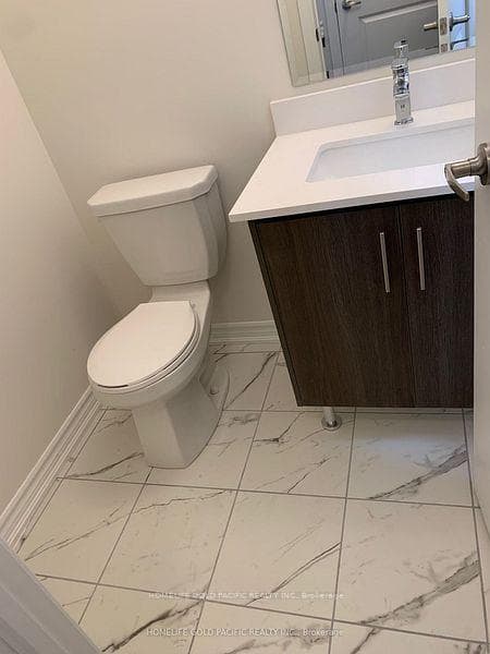 50 Kenneth Rogers Crescent photo 18