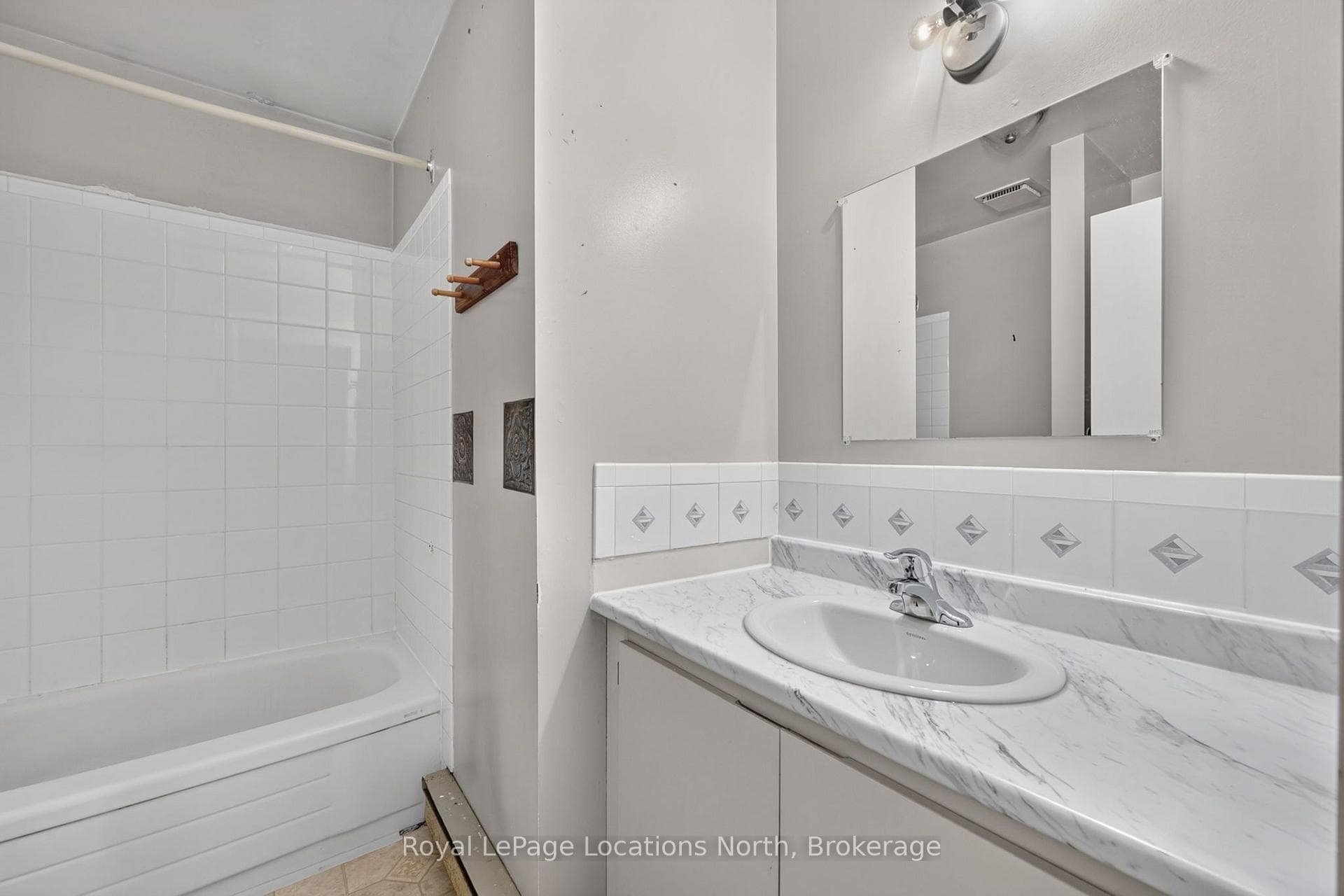 13 Harbour Street Unit 253 photo 24