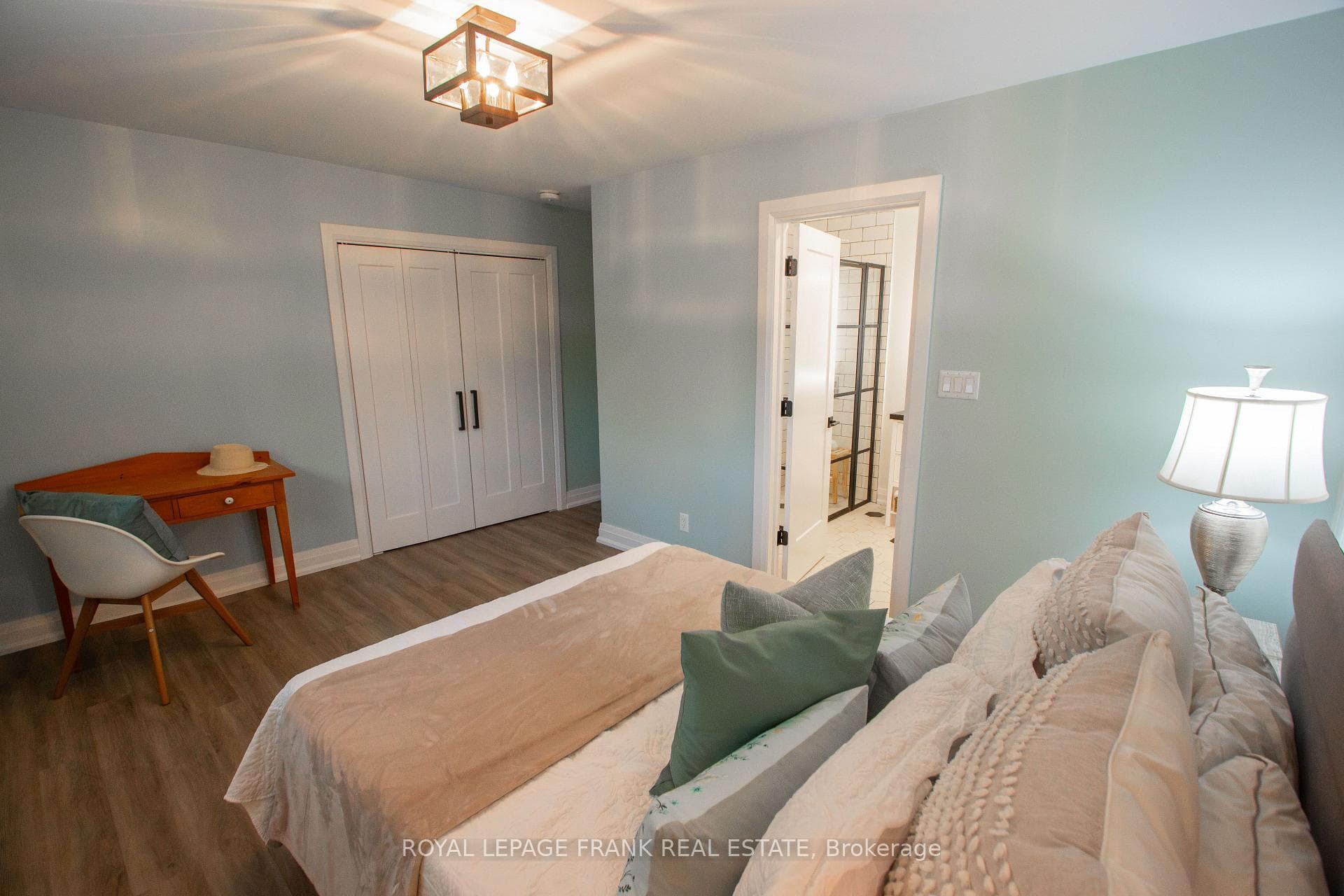 598 North Street photo 14
