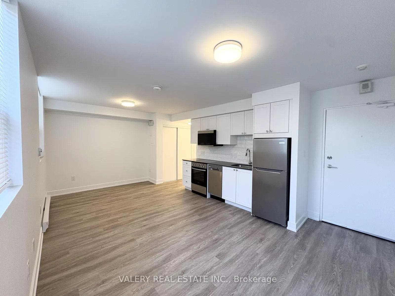 294 Chandler Drive Unit 103 photo 13