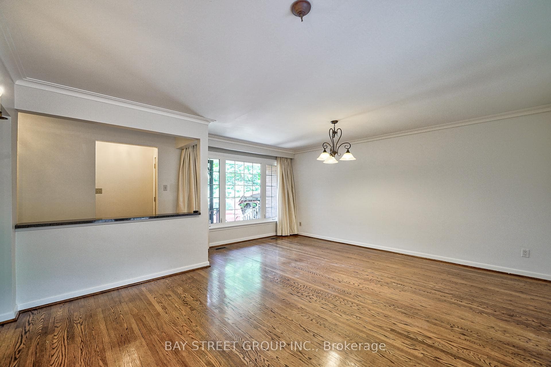 35 Camwood Crescent photo 8