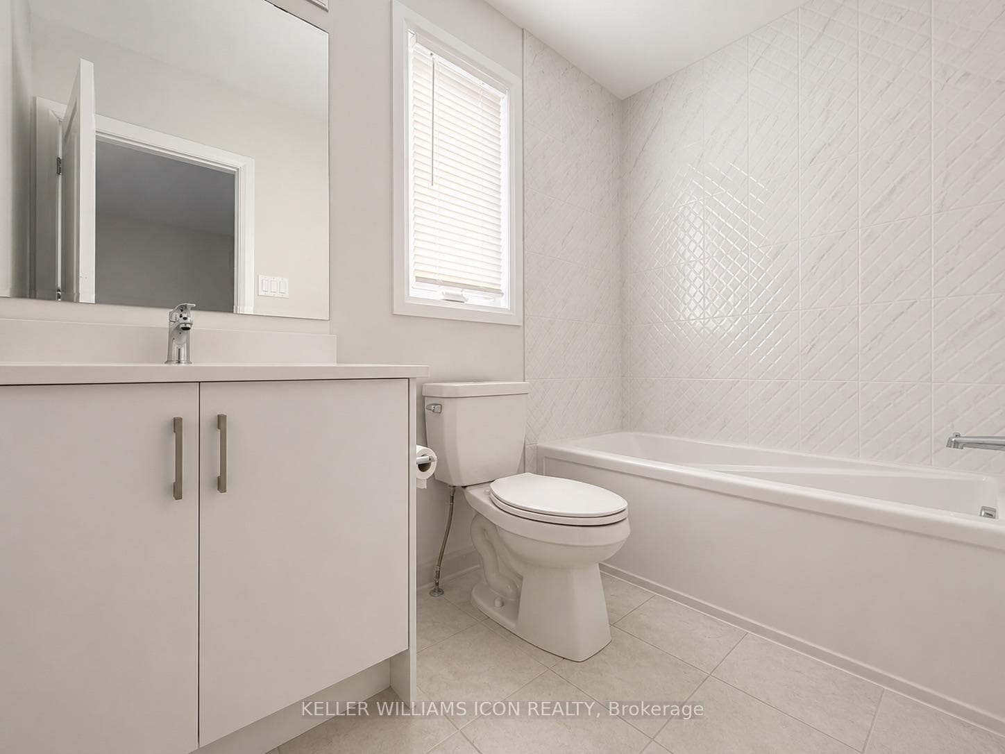 349 Clearpath Private photo 18