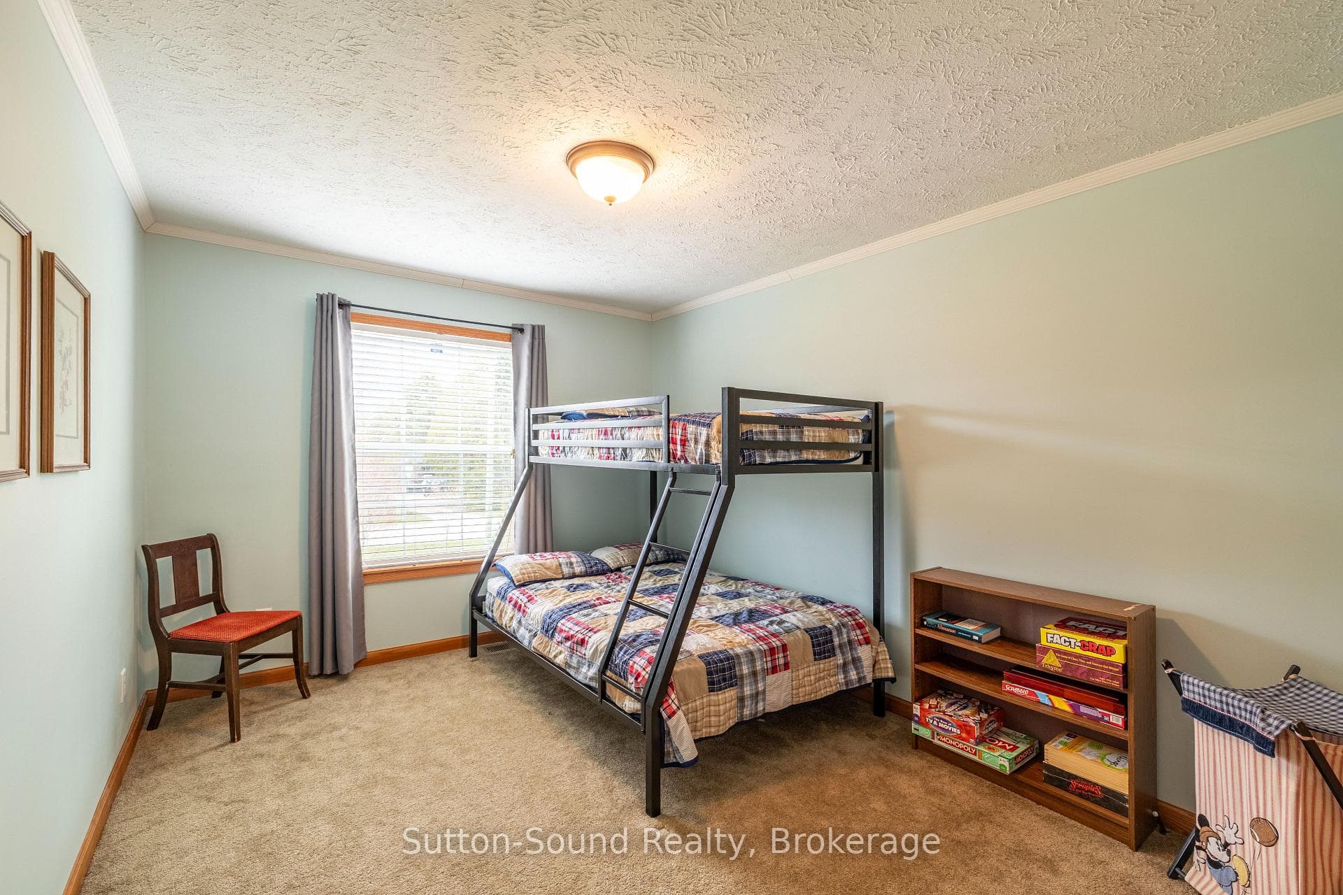 21 Cardinal Avenue photo 21