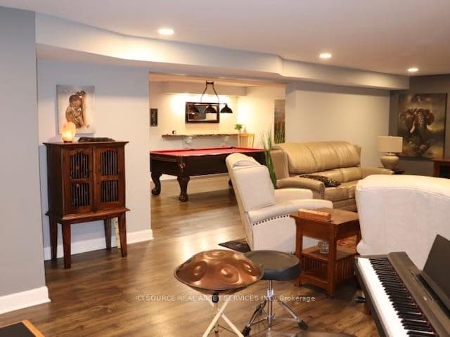 1514 Longwoods Road photo 19