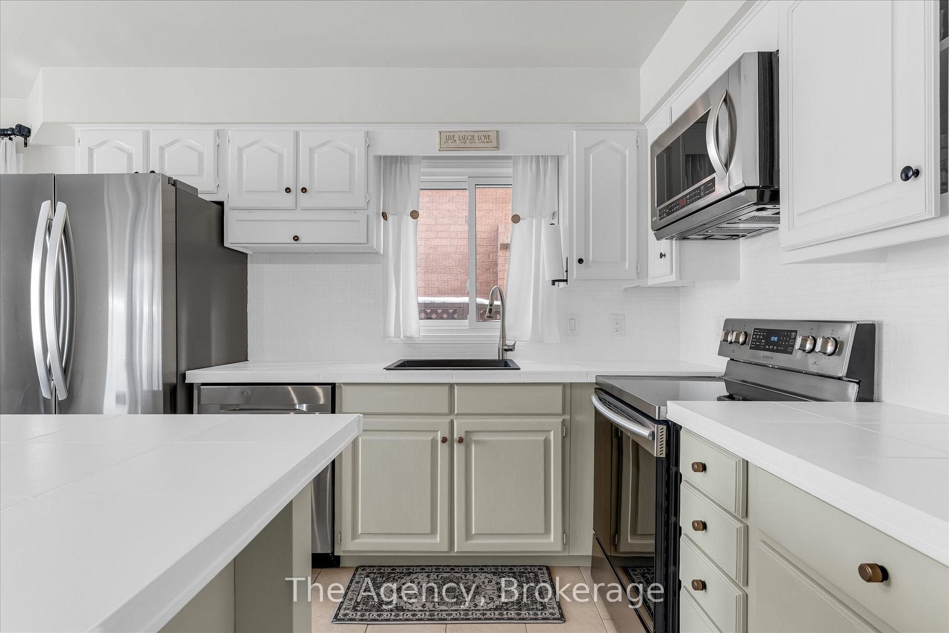 137 Northwood Drive photo 15