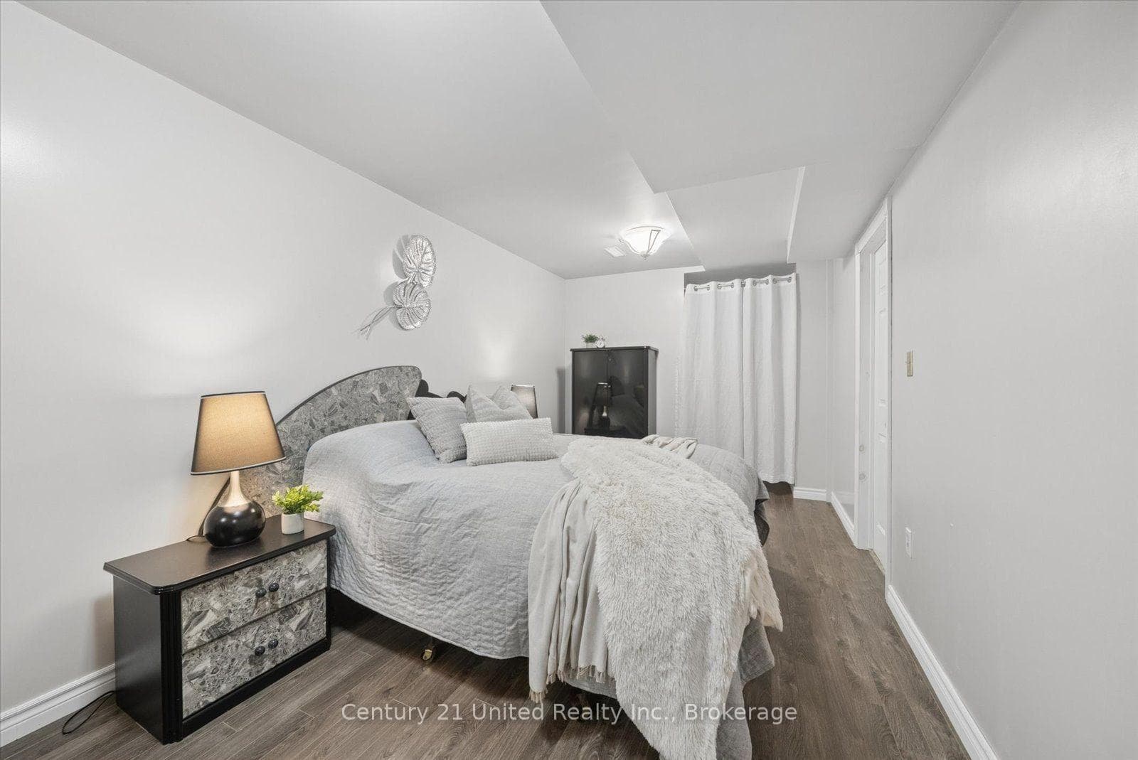 940 Cavan Wood Drive photo 30