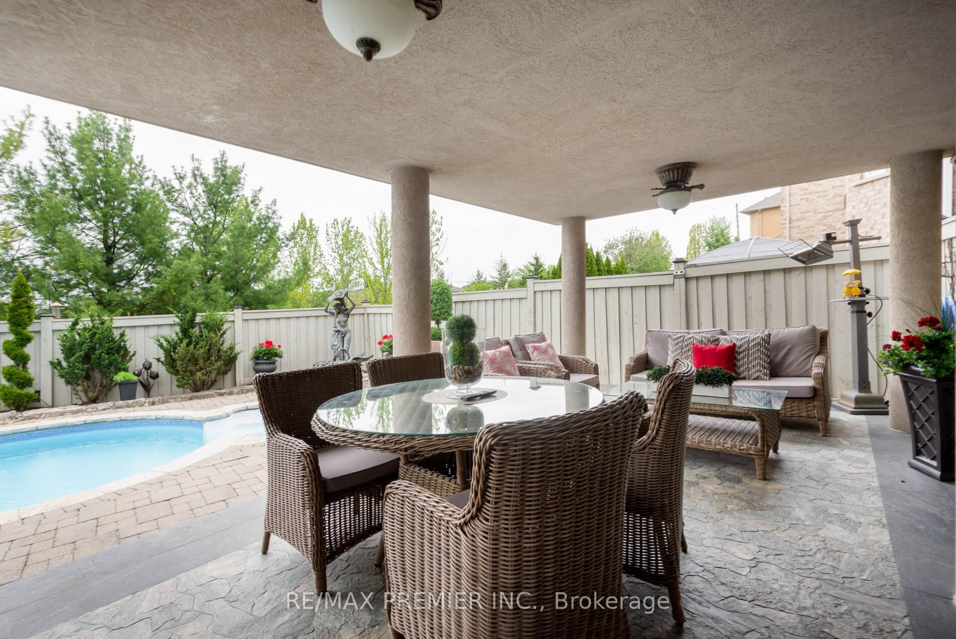 129 Humber Forest Court photo 30