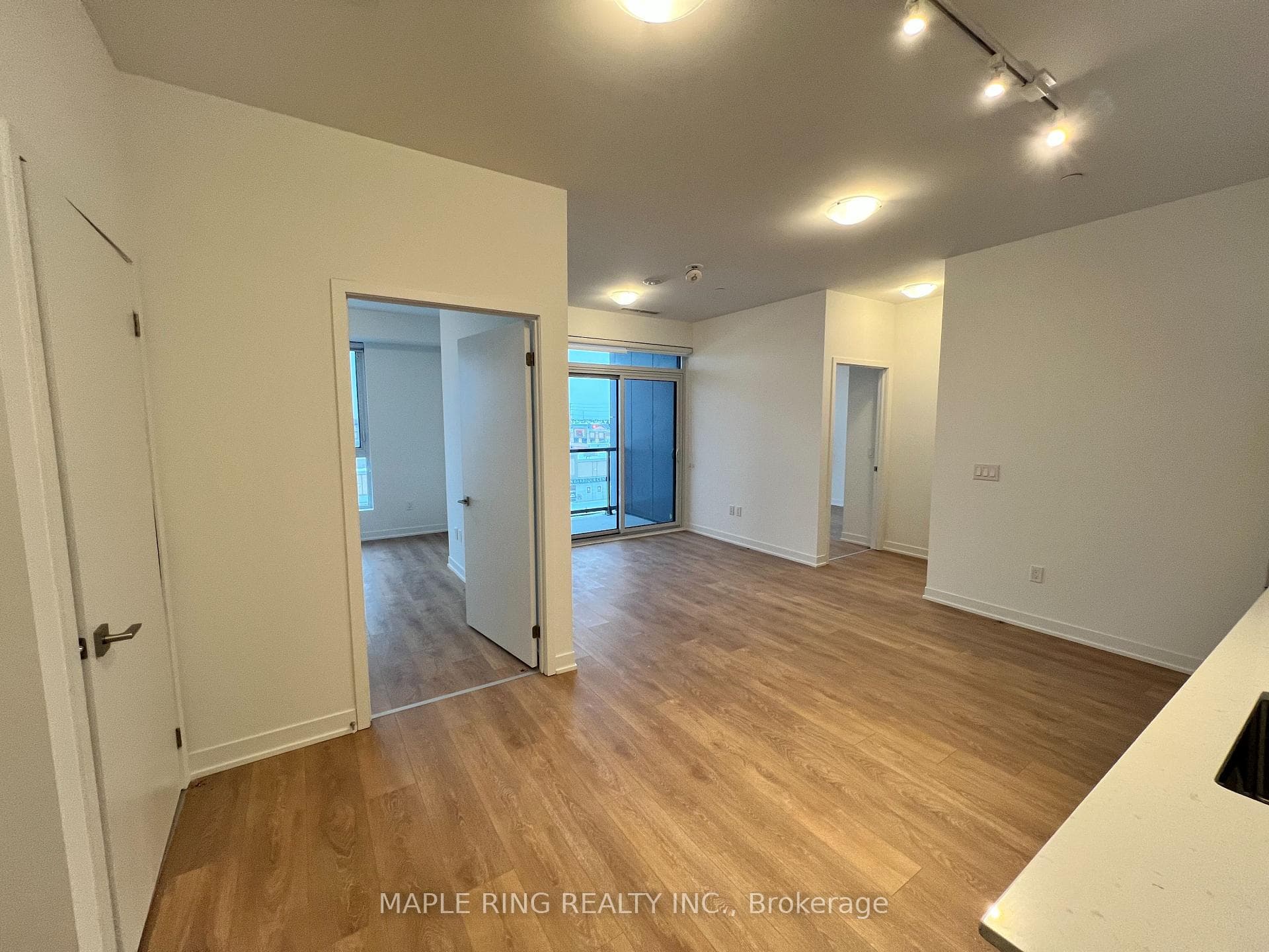 498 Caldari Road Unit 430 photo 9