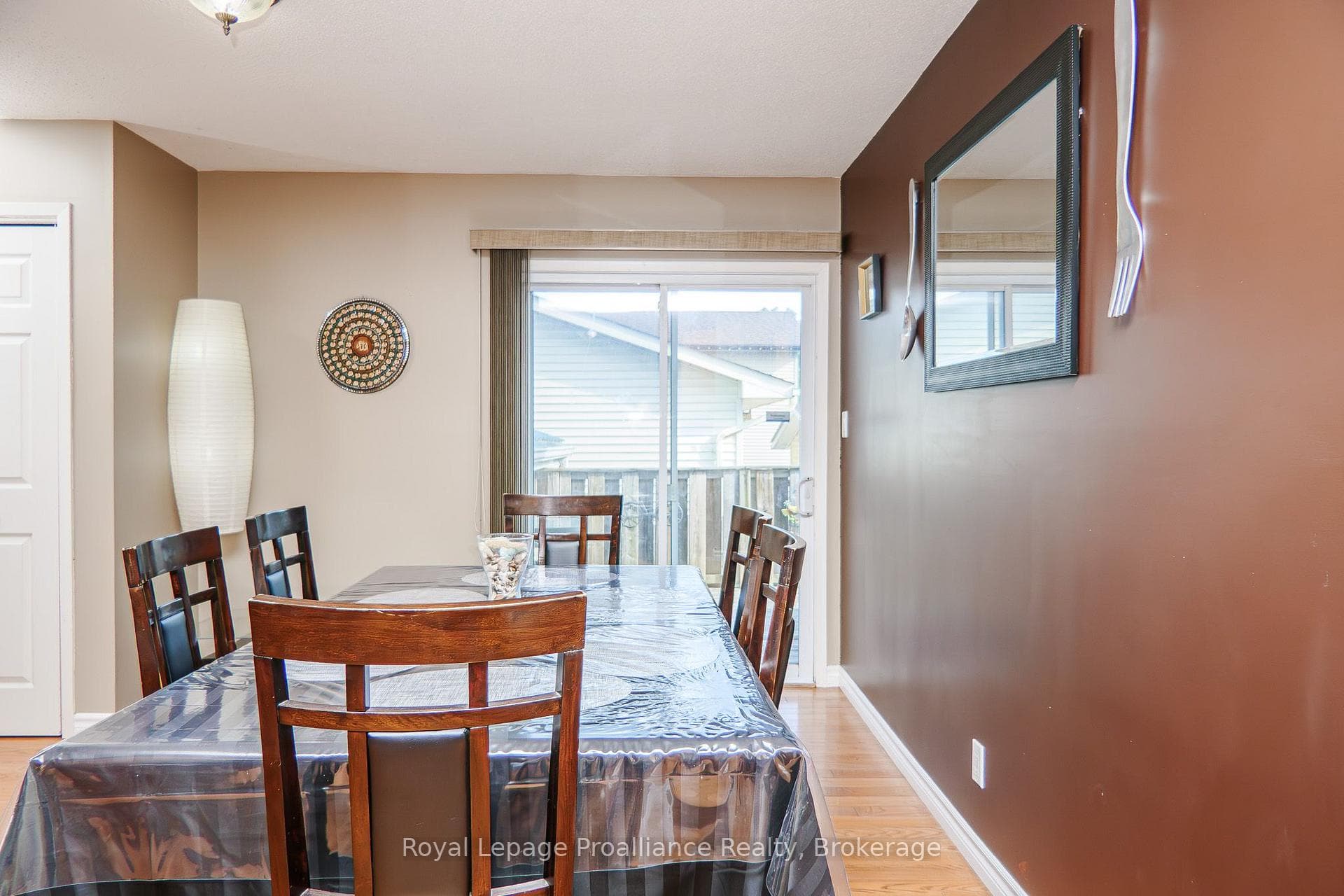 44 Ireland Drive photo 9