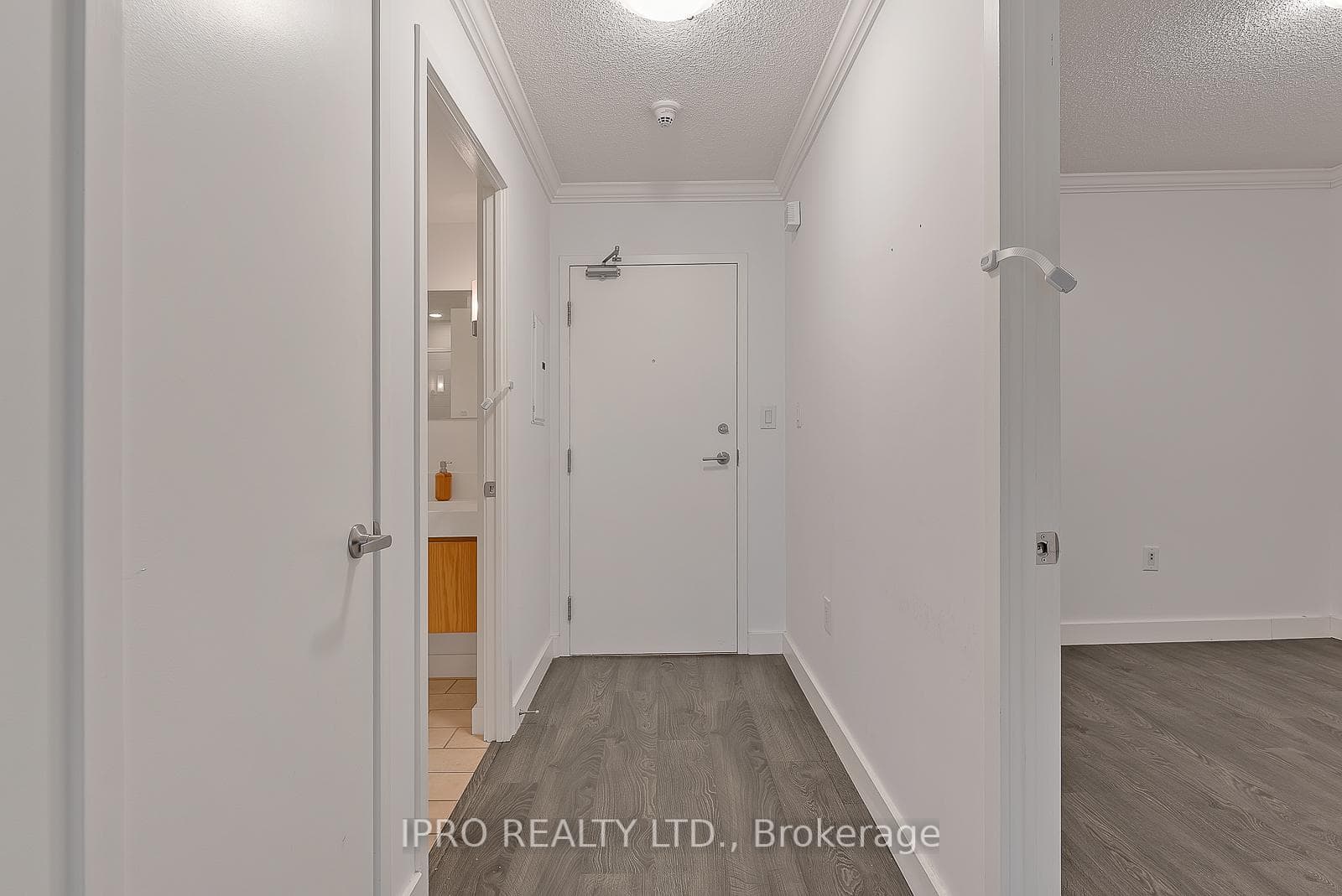 4K Spadina Avenue Unit 522 photo 3