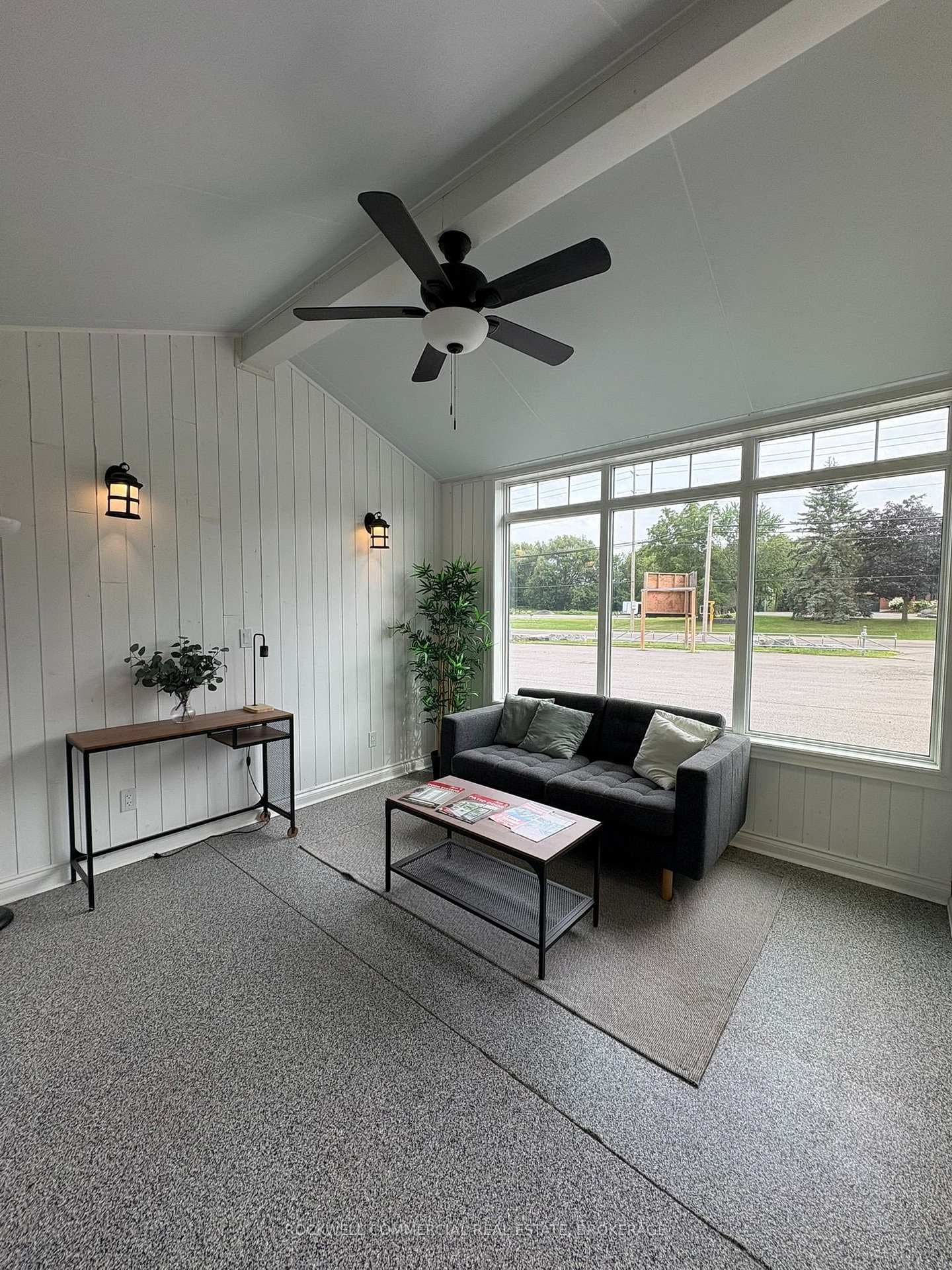 3432 Princess Street photo 6