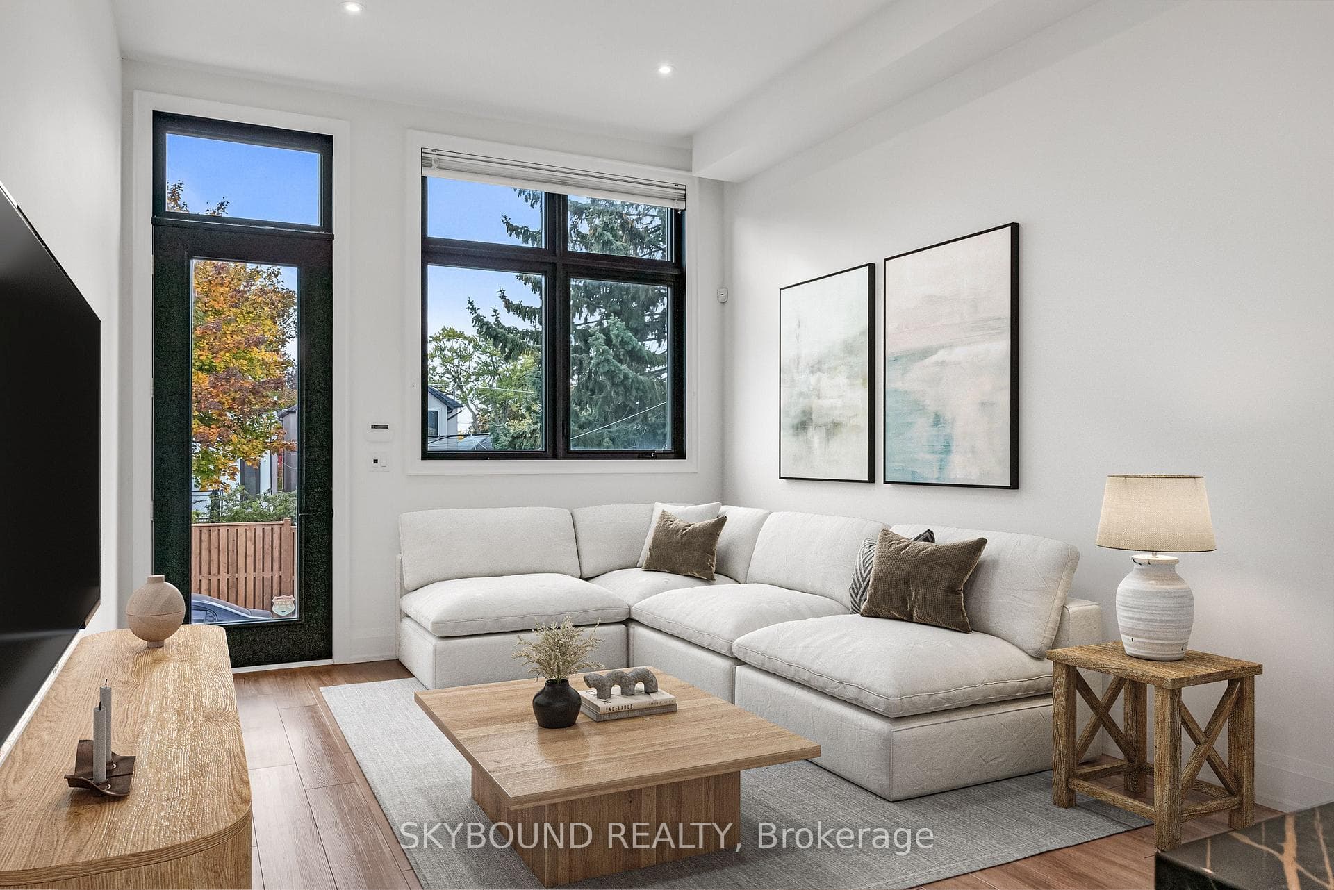 323 Mortimer Avenue Unit B photo 5